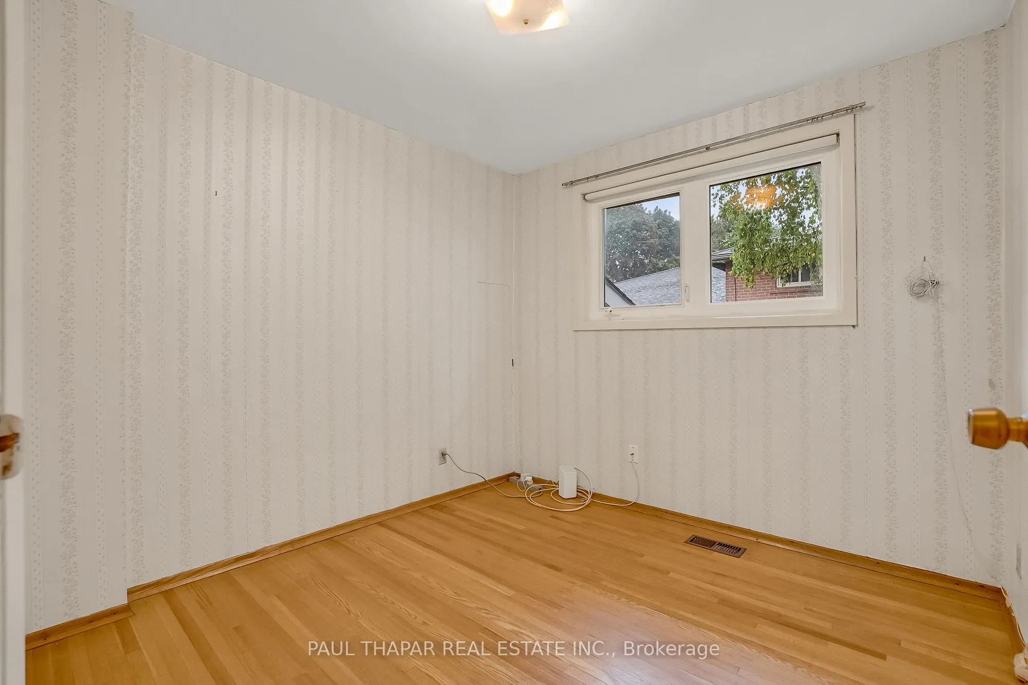 51 Kingland Crescent