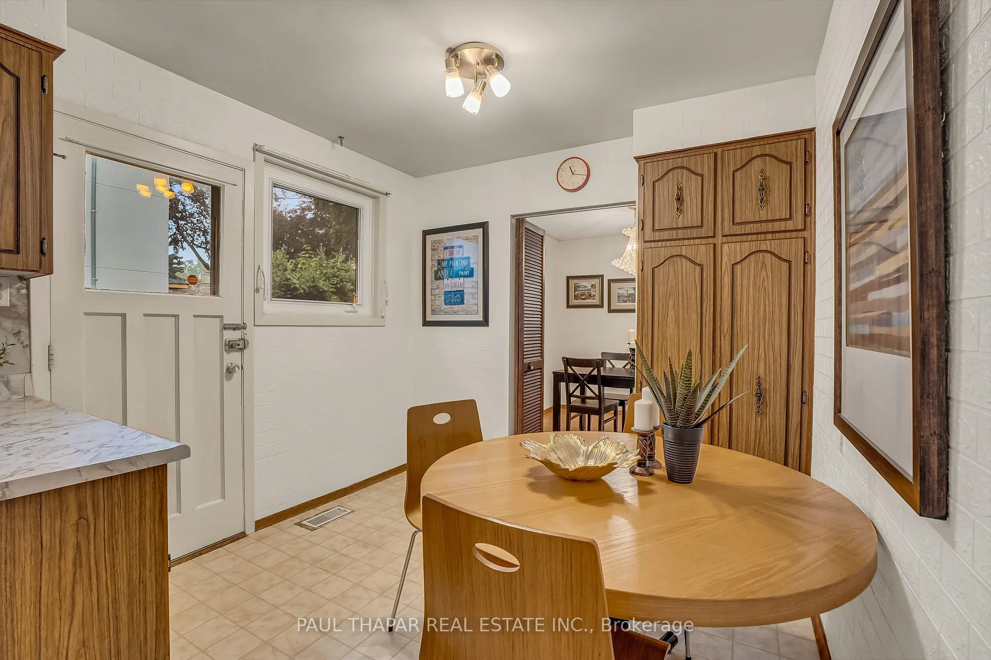 51 Kingland Crescent