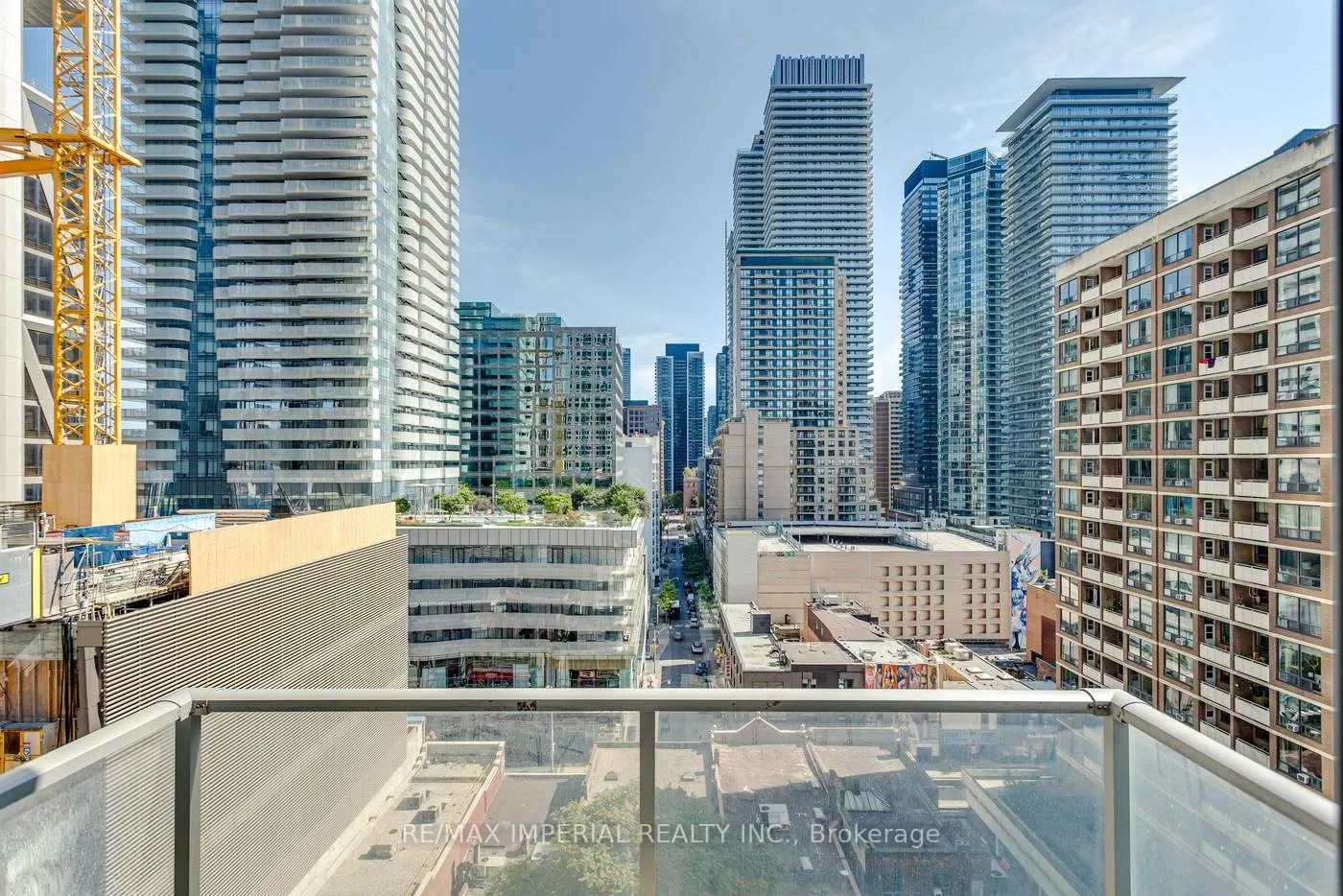 21 Balmuto Street, #1101
