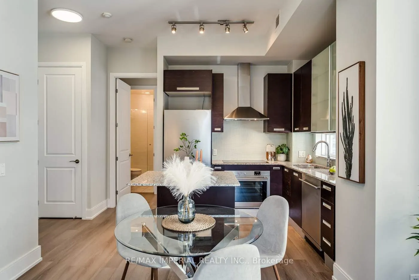 21 Balmuto Street, #1101