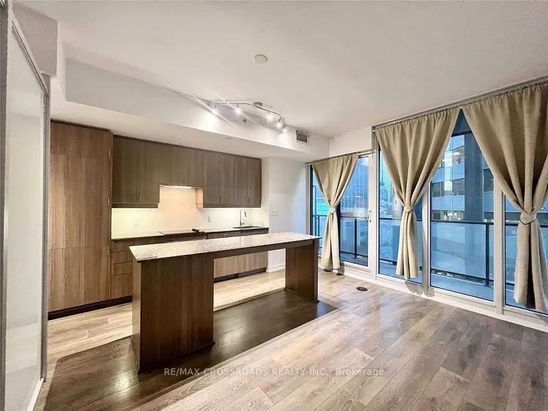 426 University Avenue, #1007