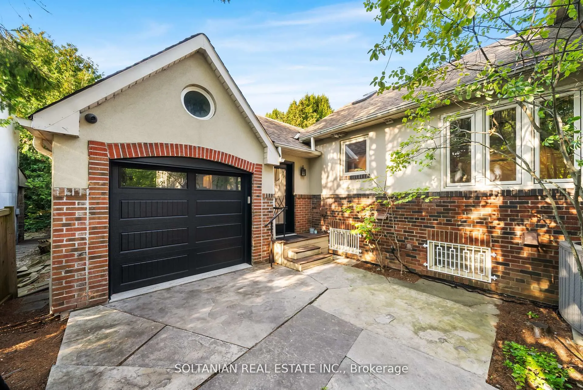 32 Beechwood Avenue