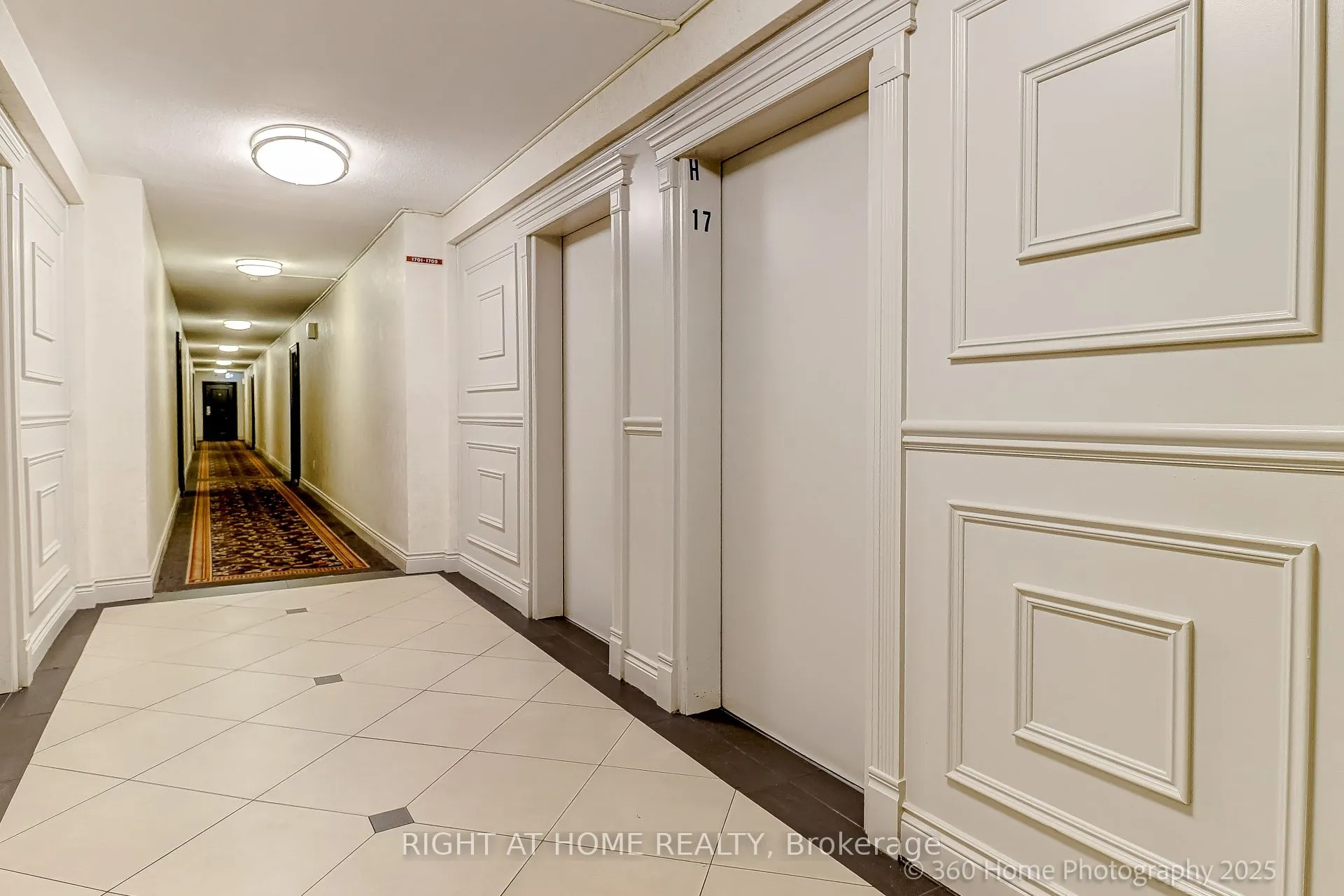 60 PAVANE LINK Way, #1709