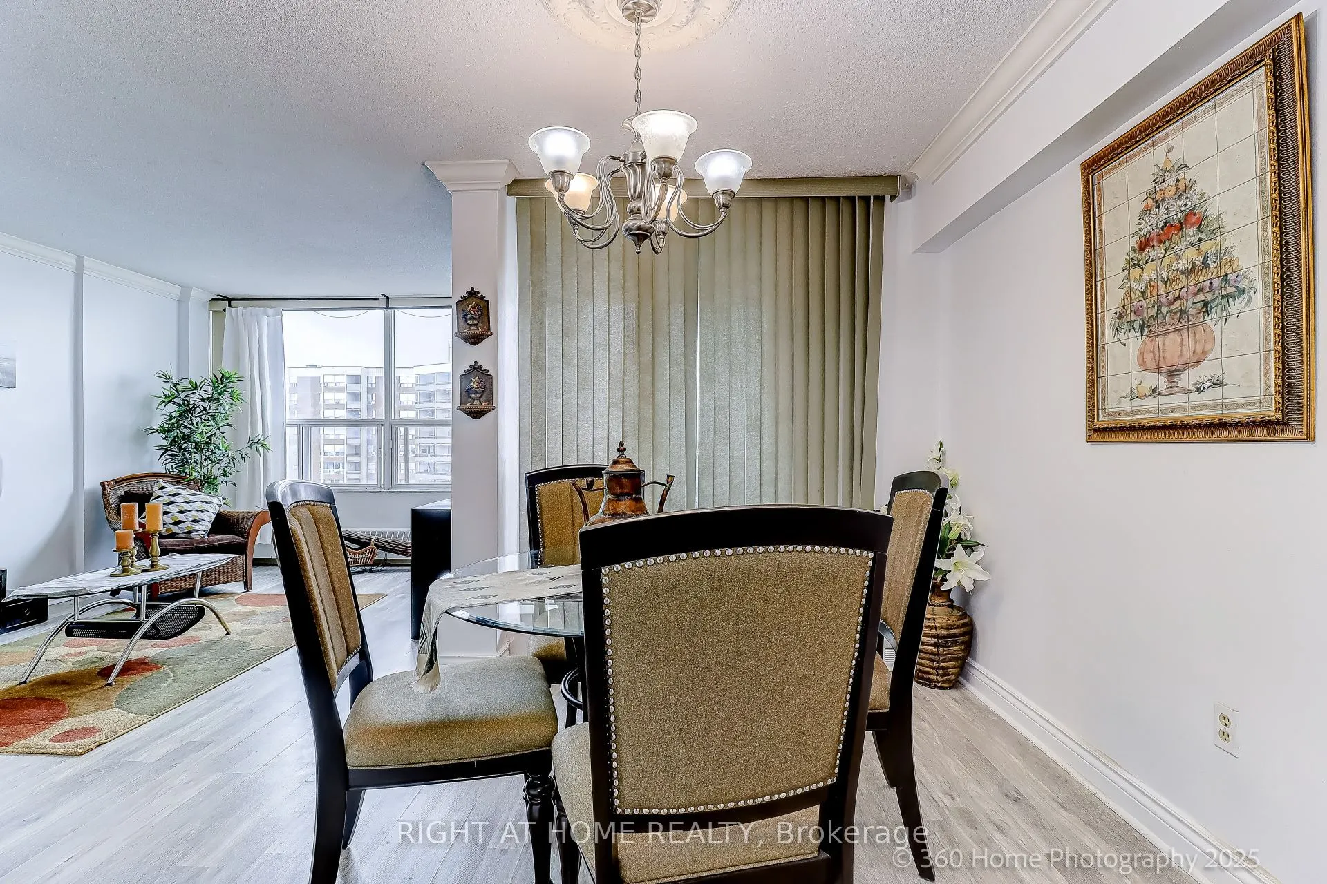 60 PAVANE LINK Way, #1709