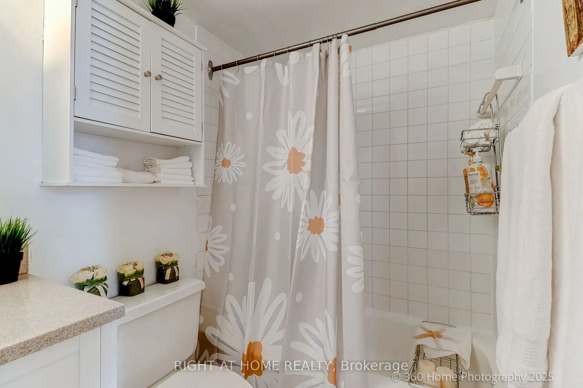 60 PAVANE LINK Way, #1709