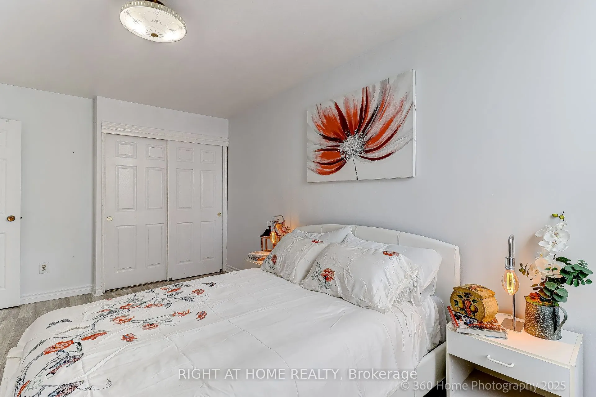 60 PAVANE LINK Way, #1709