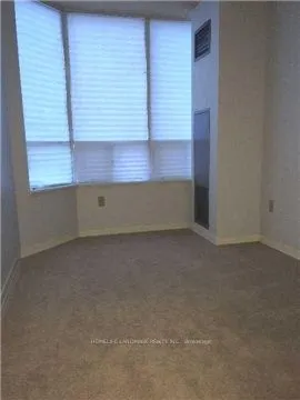 25 Maitland Street, #801