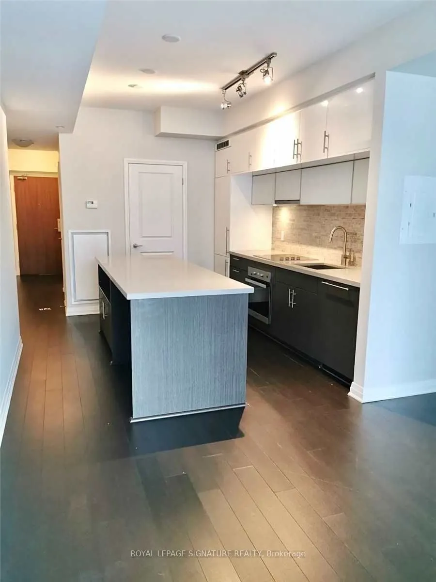 8 Mercer Street, #1603