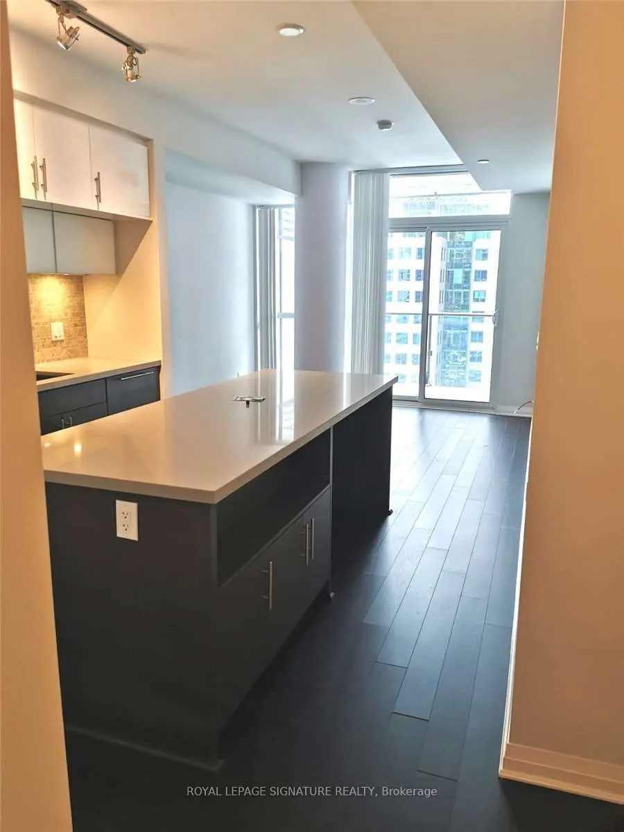 8 Mercer Street, #1603