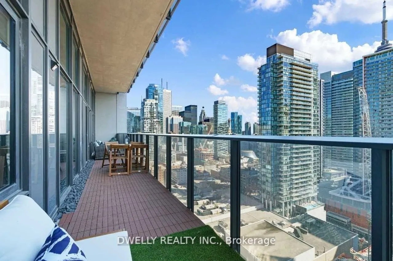 330 Richmond Street W, #2906