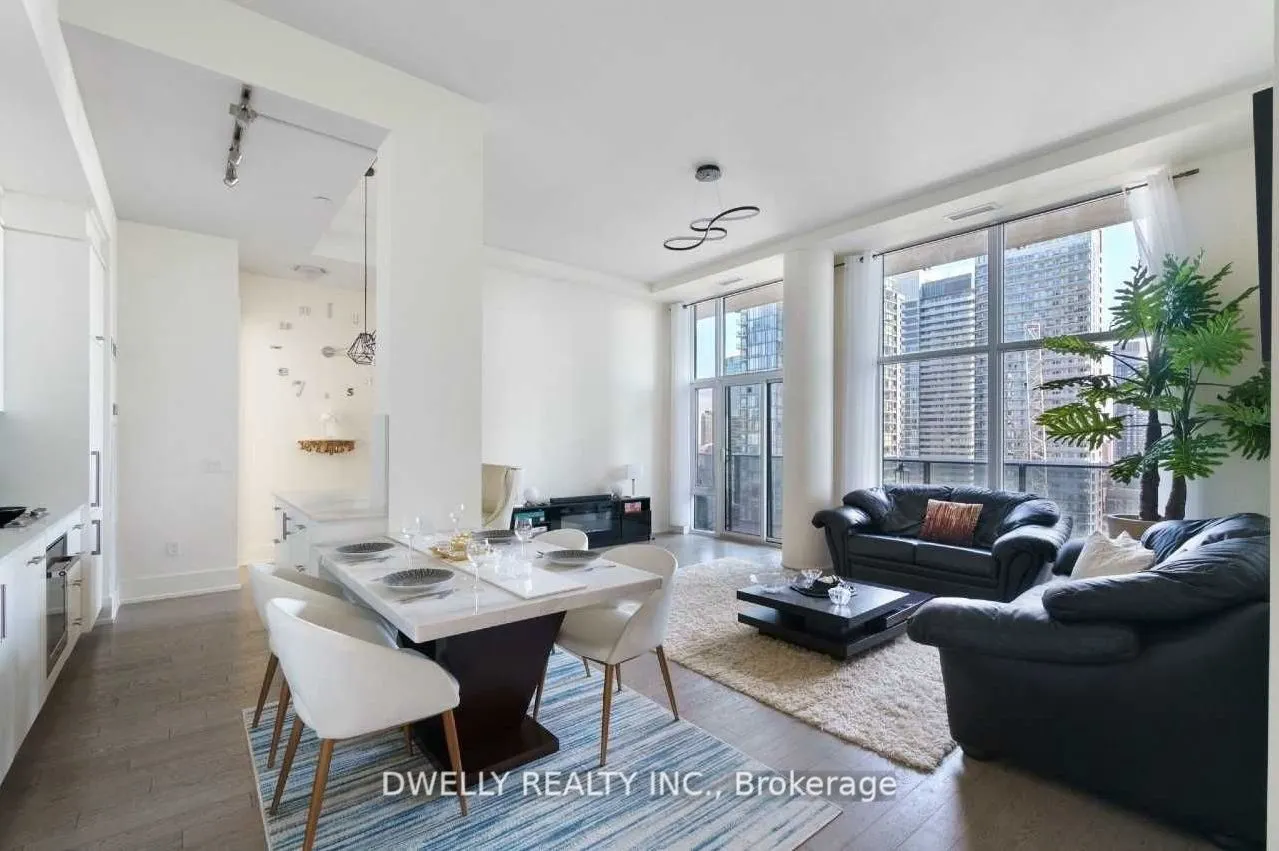 330 Richmond Street W, #2906
