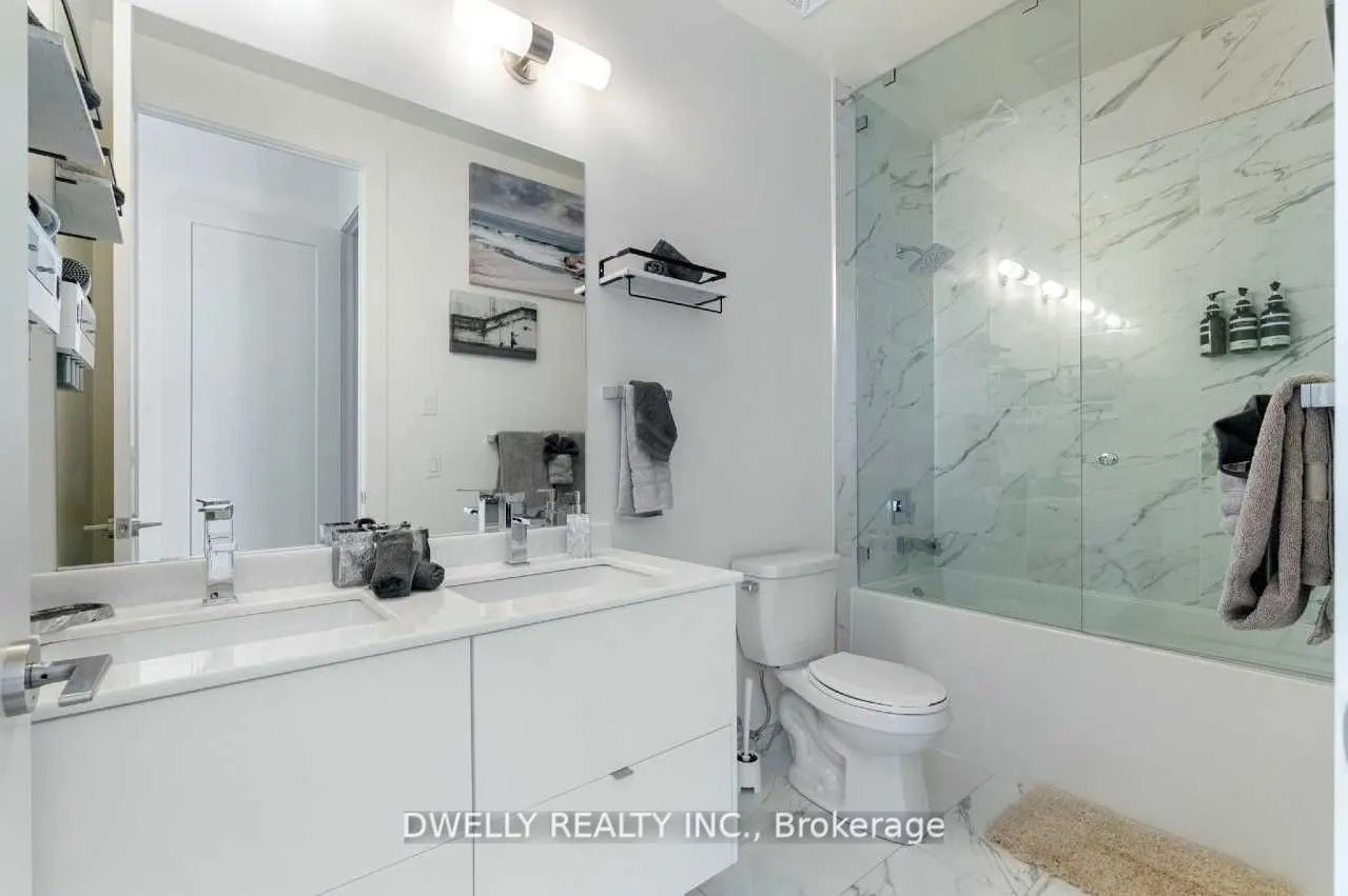 330 Richmond Street W, #2906