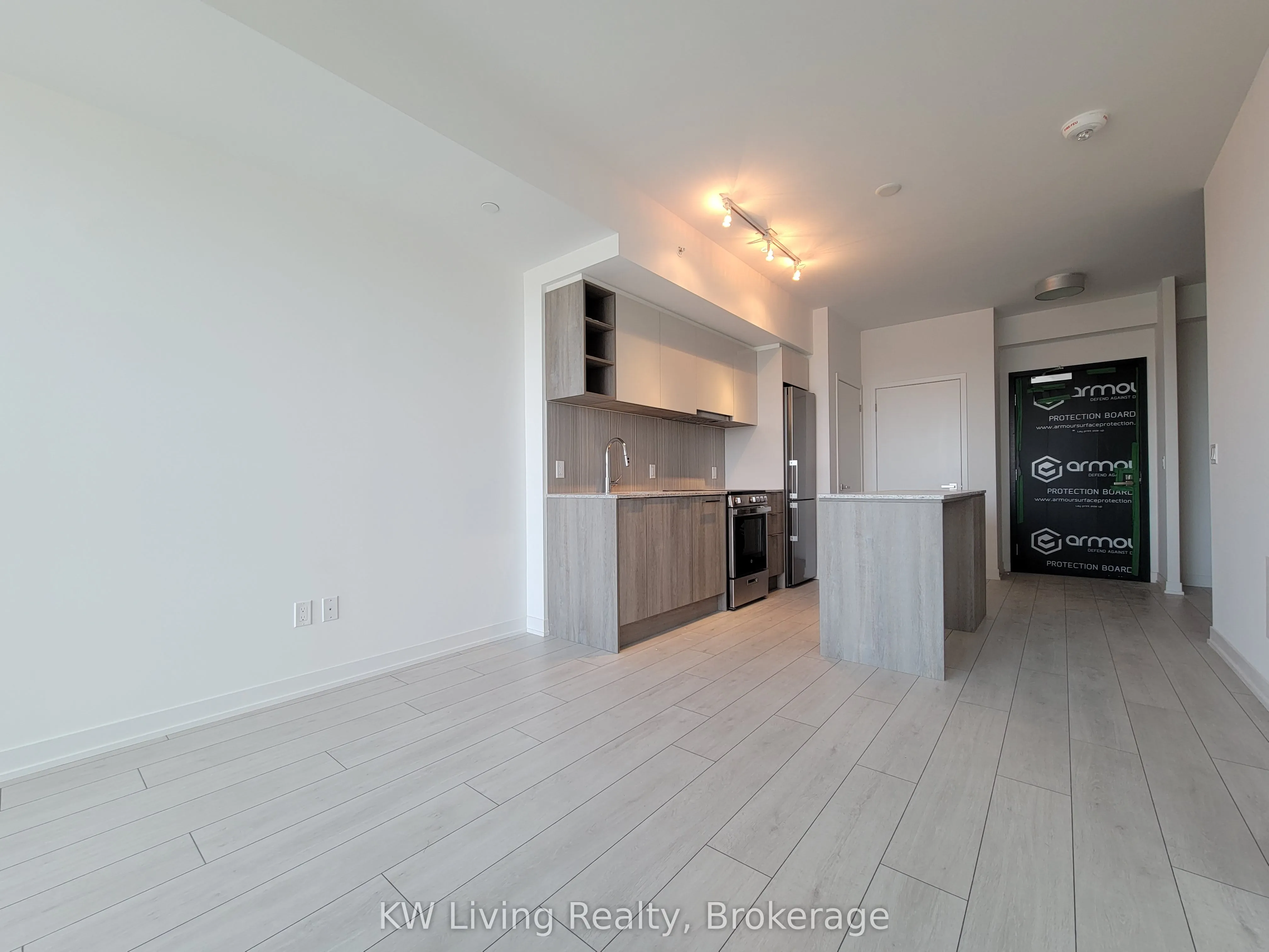 31 Tippett Road, #707