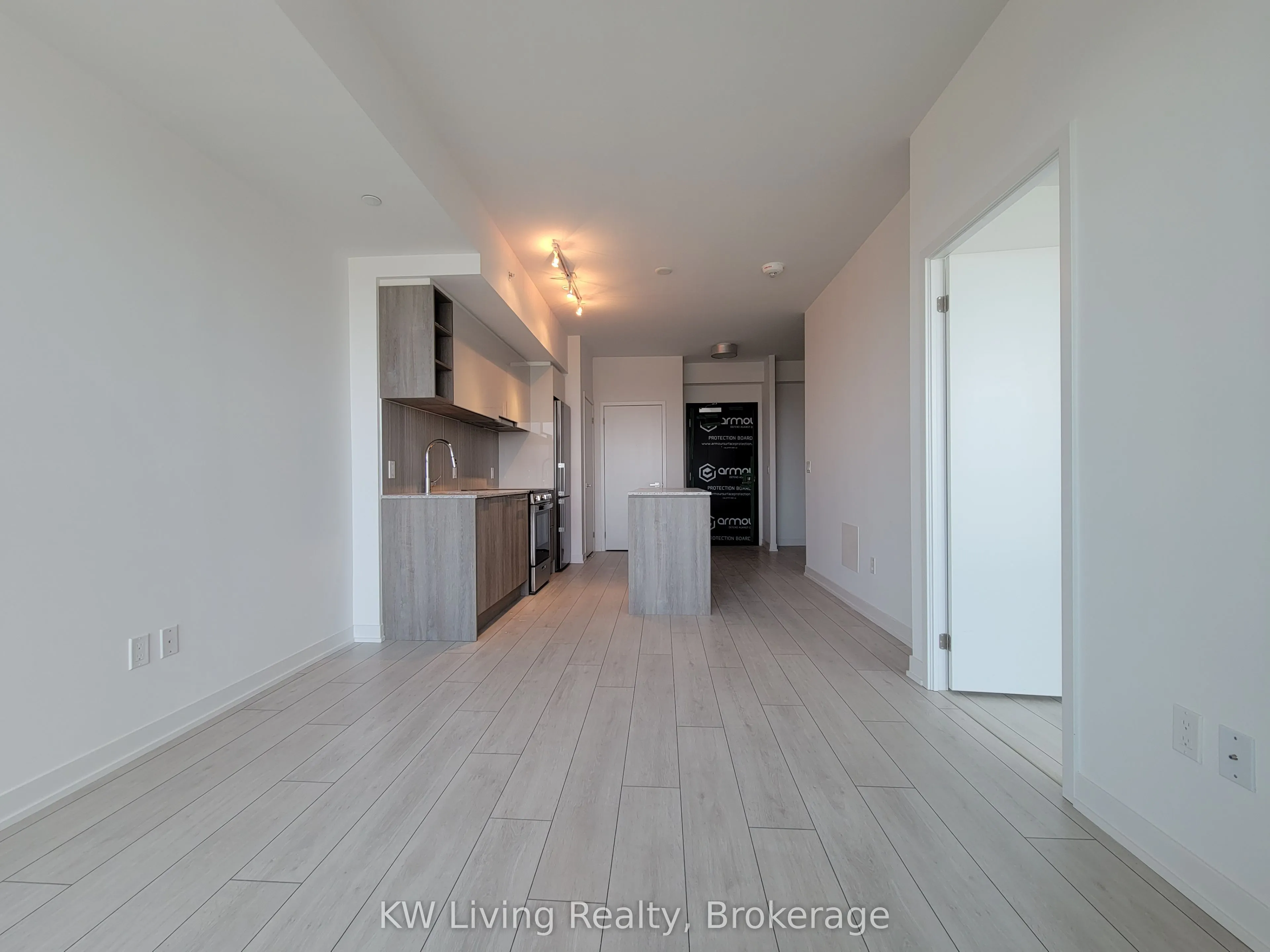 31 Tippett Road, #707