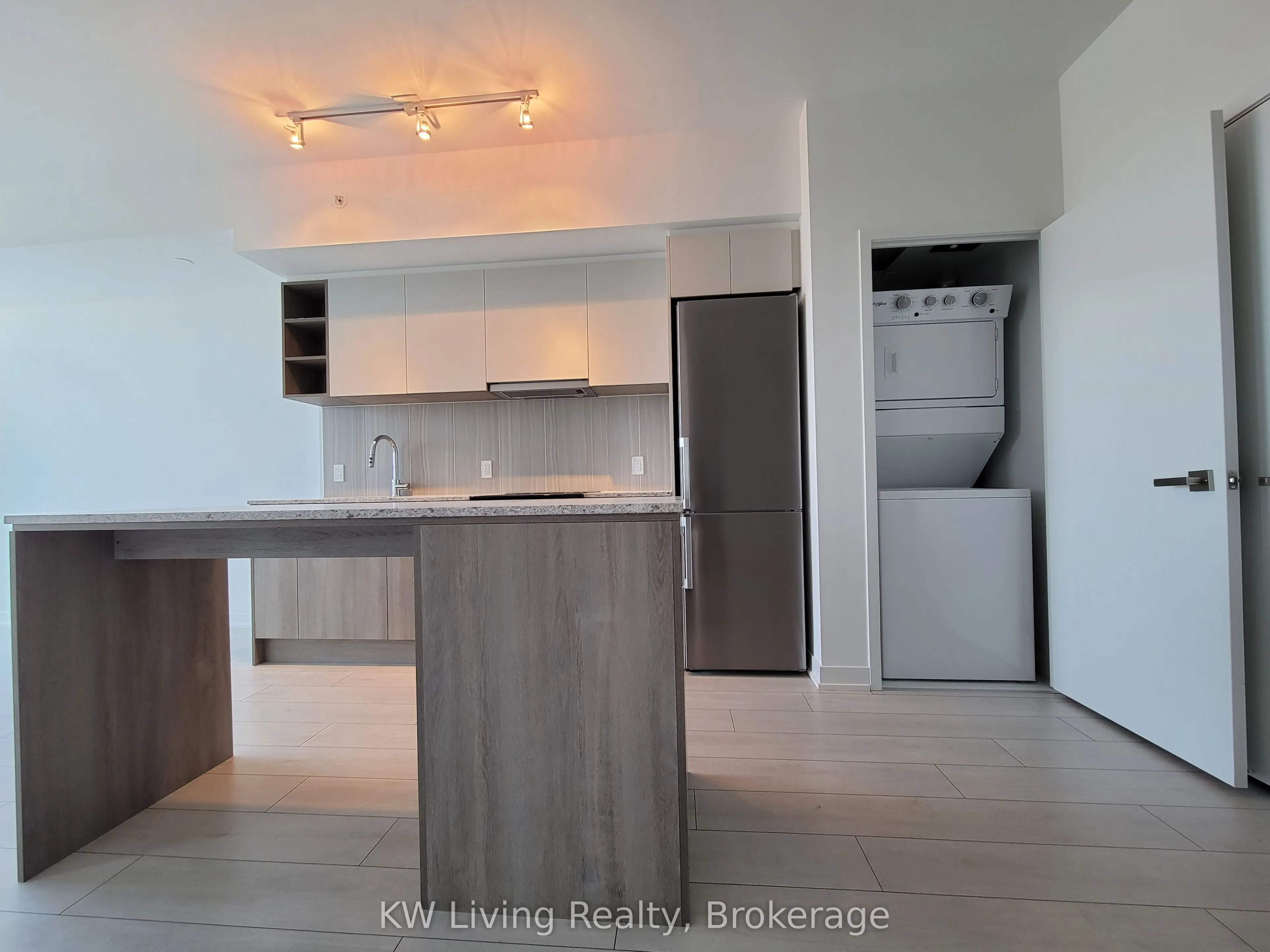 31 Tippett Road, #707