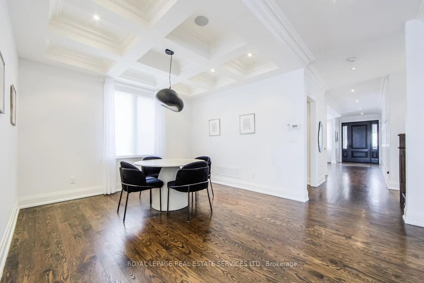21A Roycrest Avenue