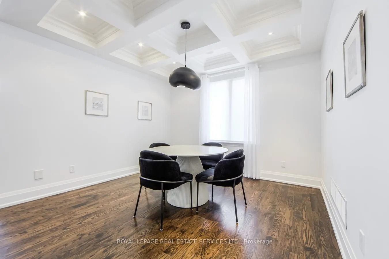 21A Roycrest Avenue