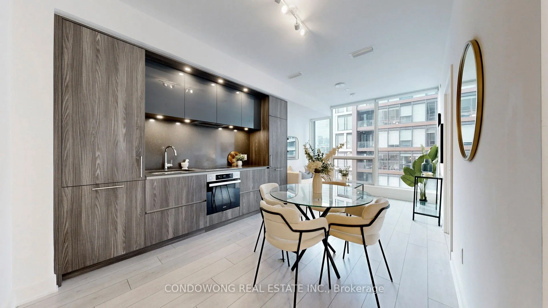 35 Mercer Street, #1811