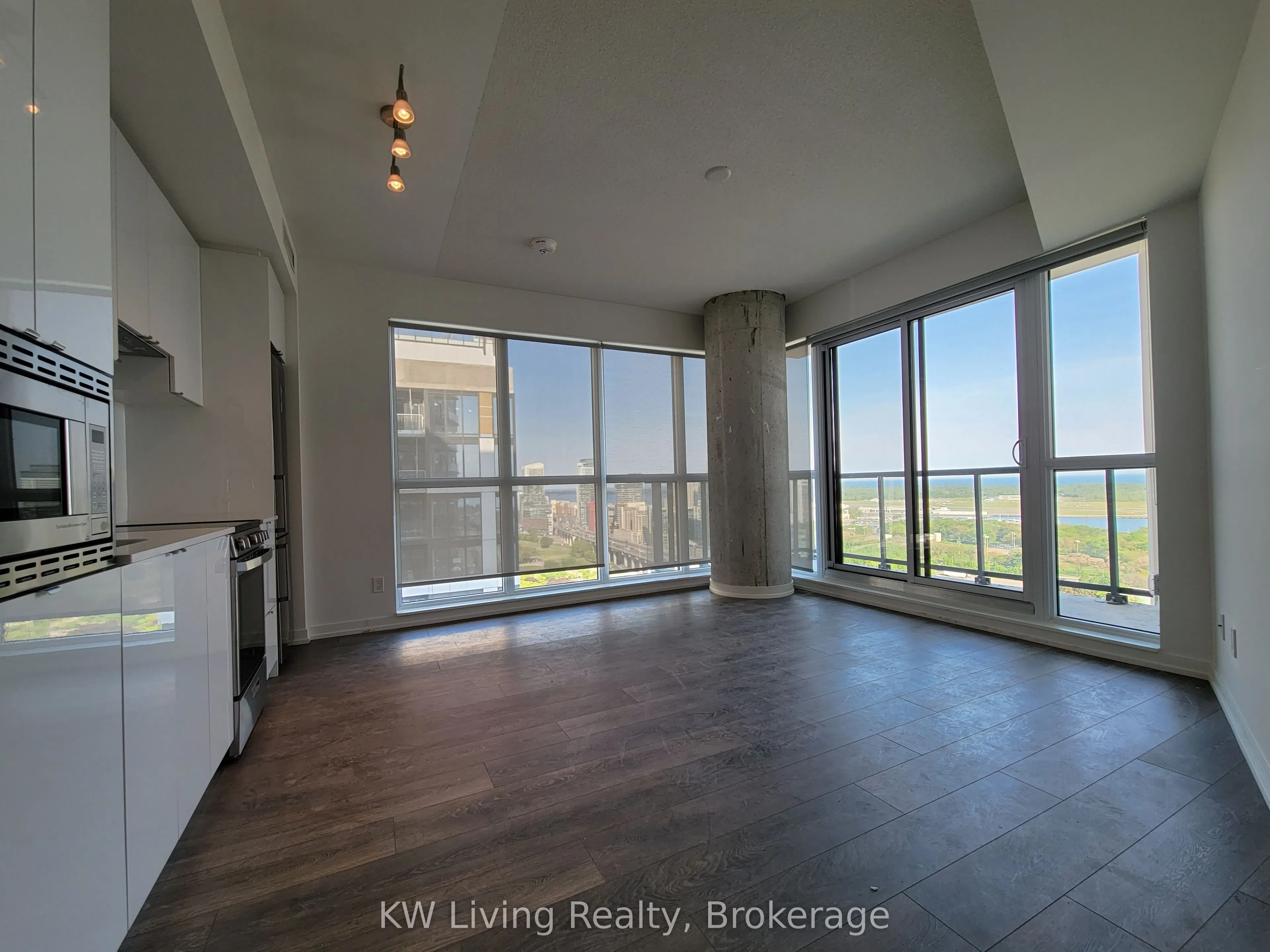 49 East Liberty Street, #2302