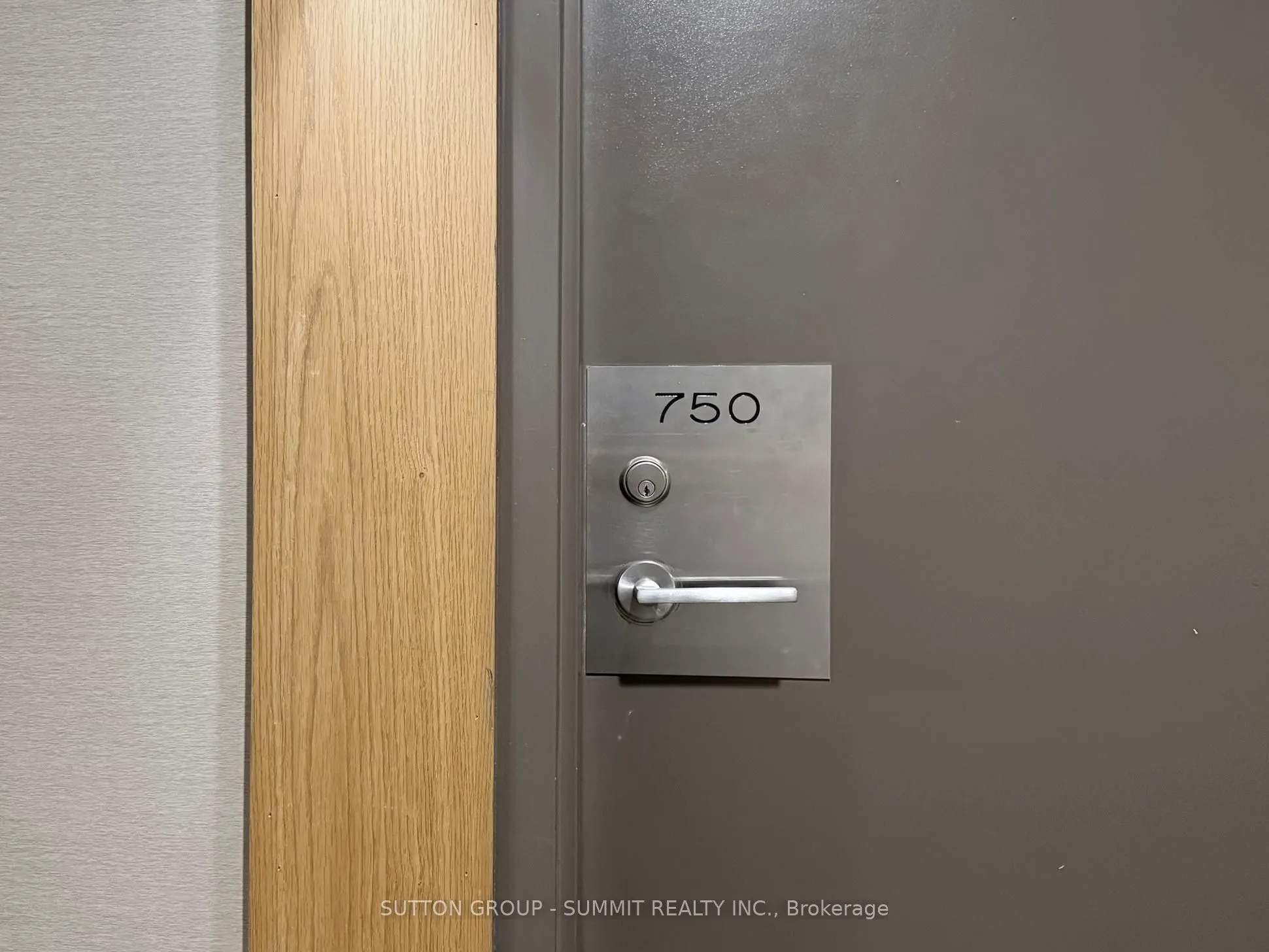 5 Hanna Avenue, #750