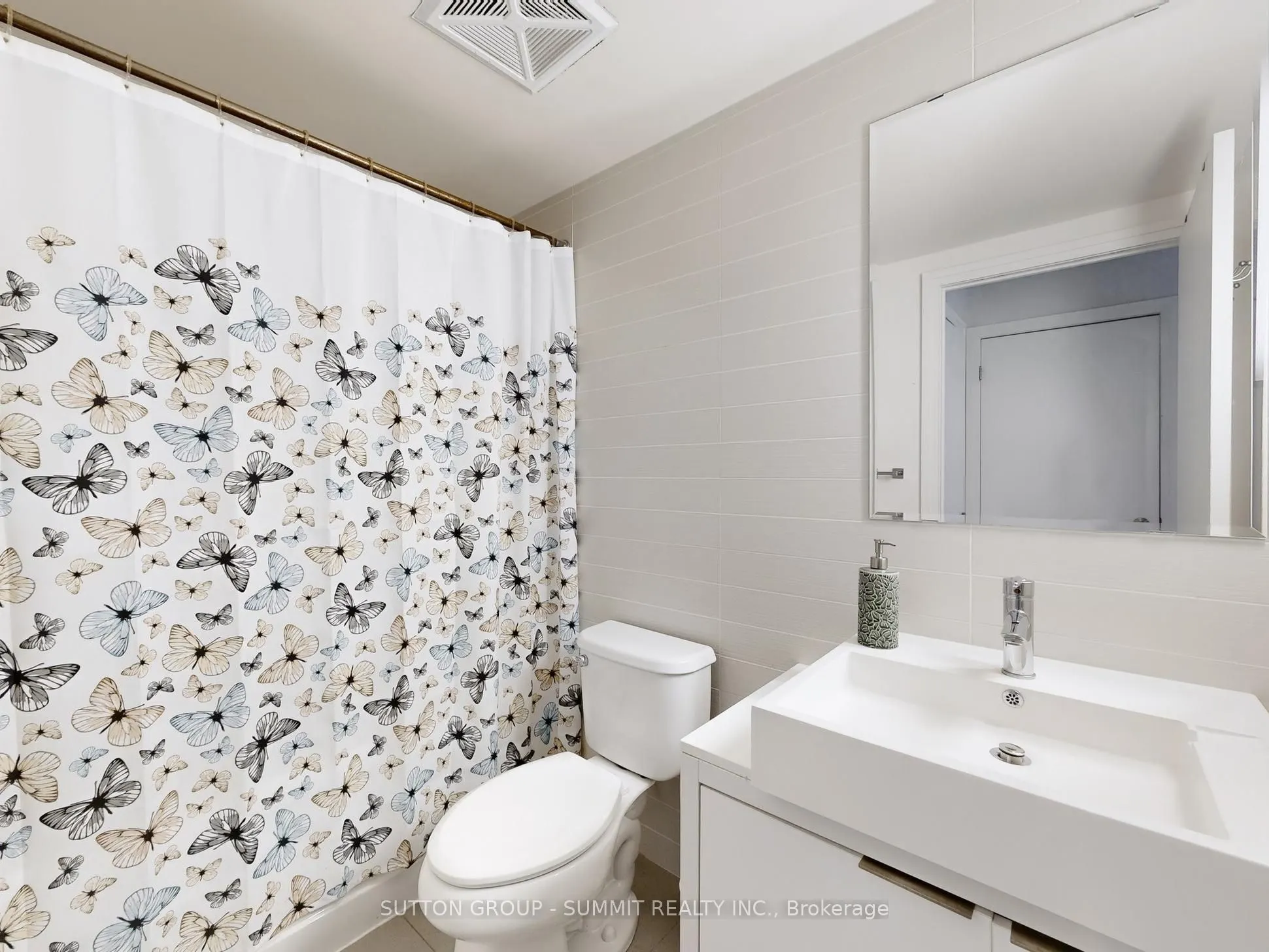 5 Hanna Avenue, #750