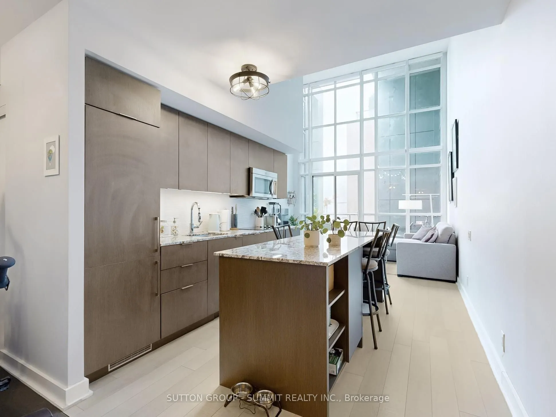 5 Hanna Avenue, #750