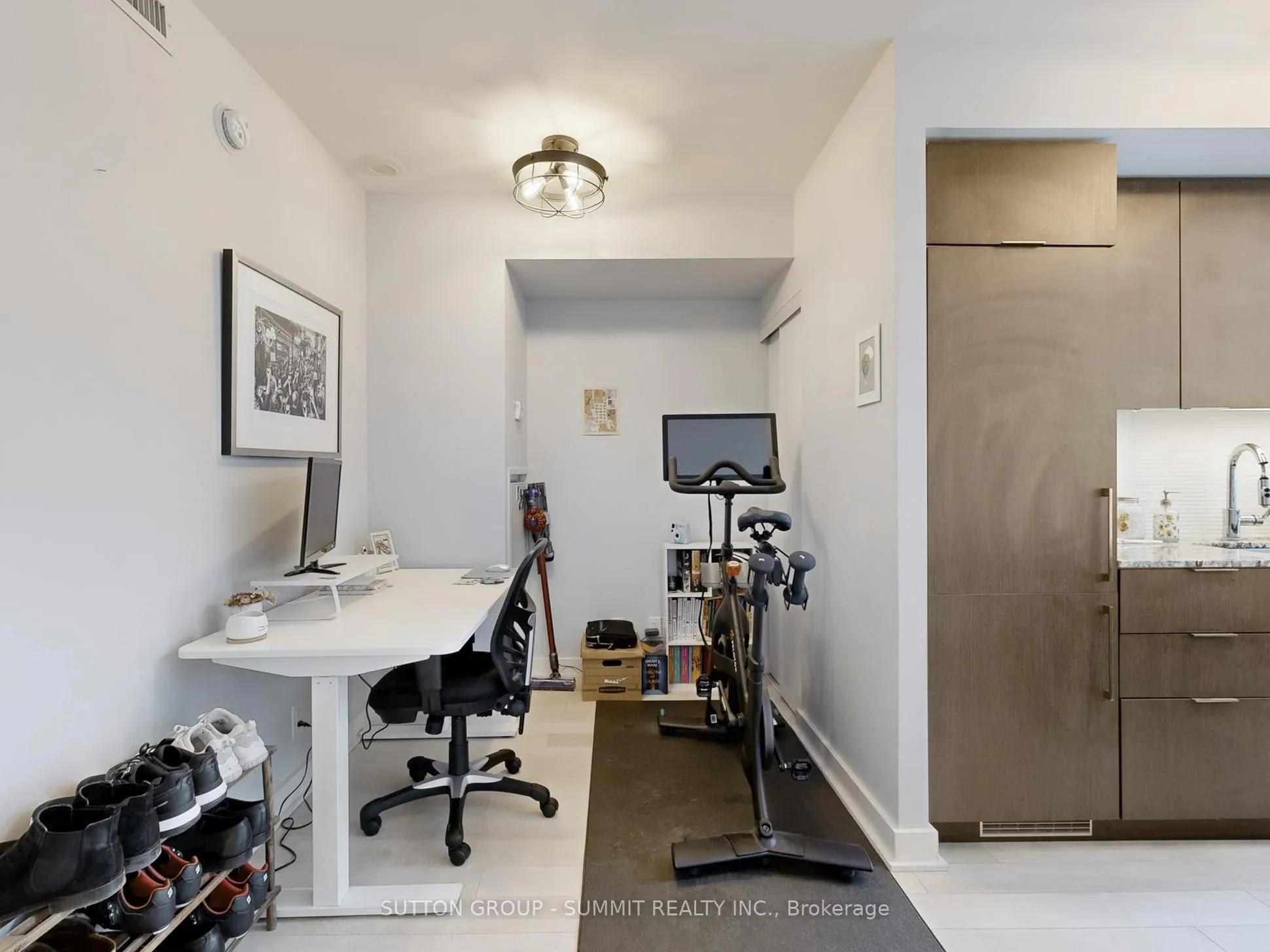 5 Hanna Avenue, #750