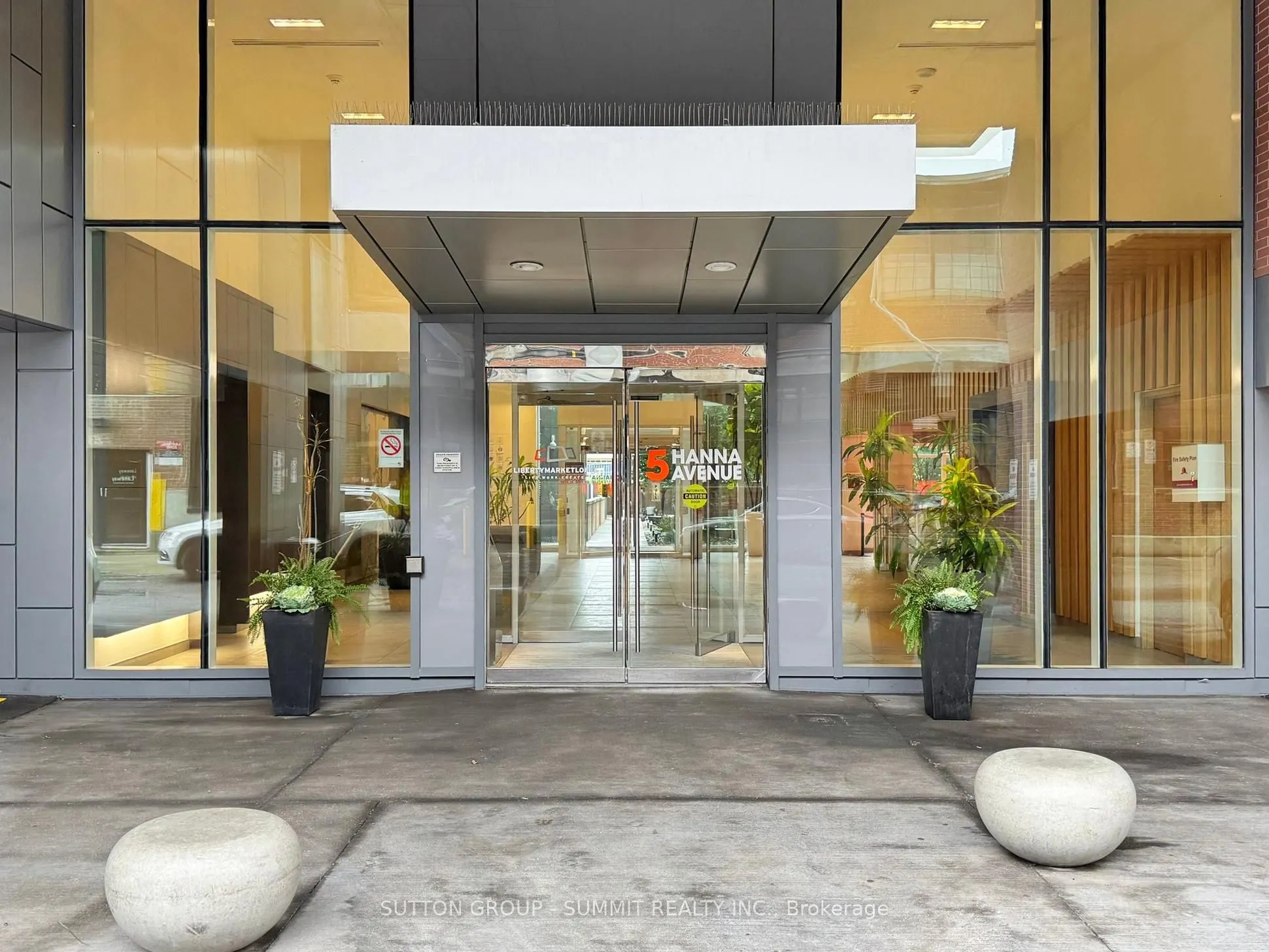 5 Hanna Avenue, #750