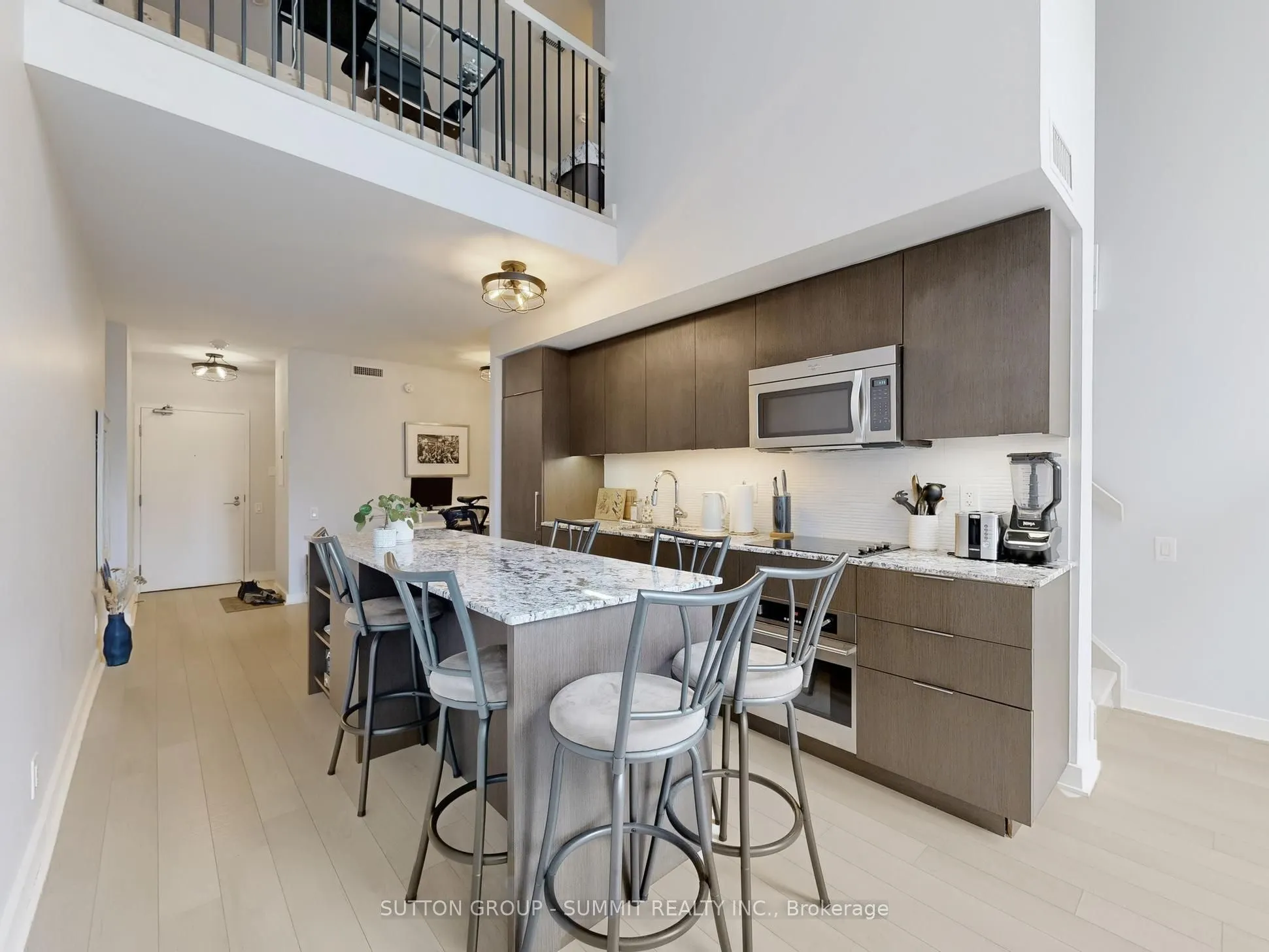 5 Hanna Avenue, #750
