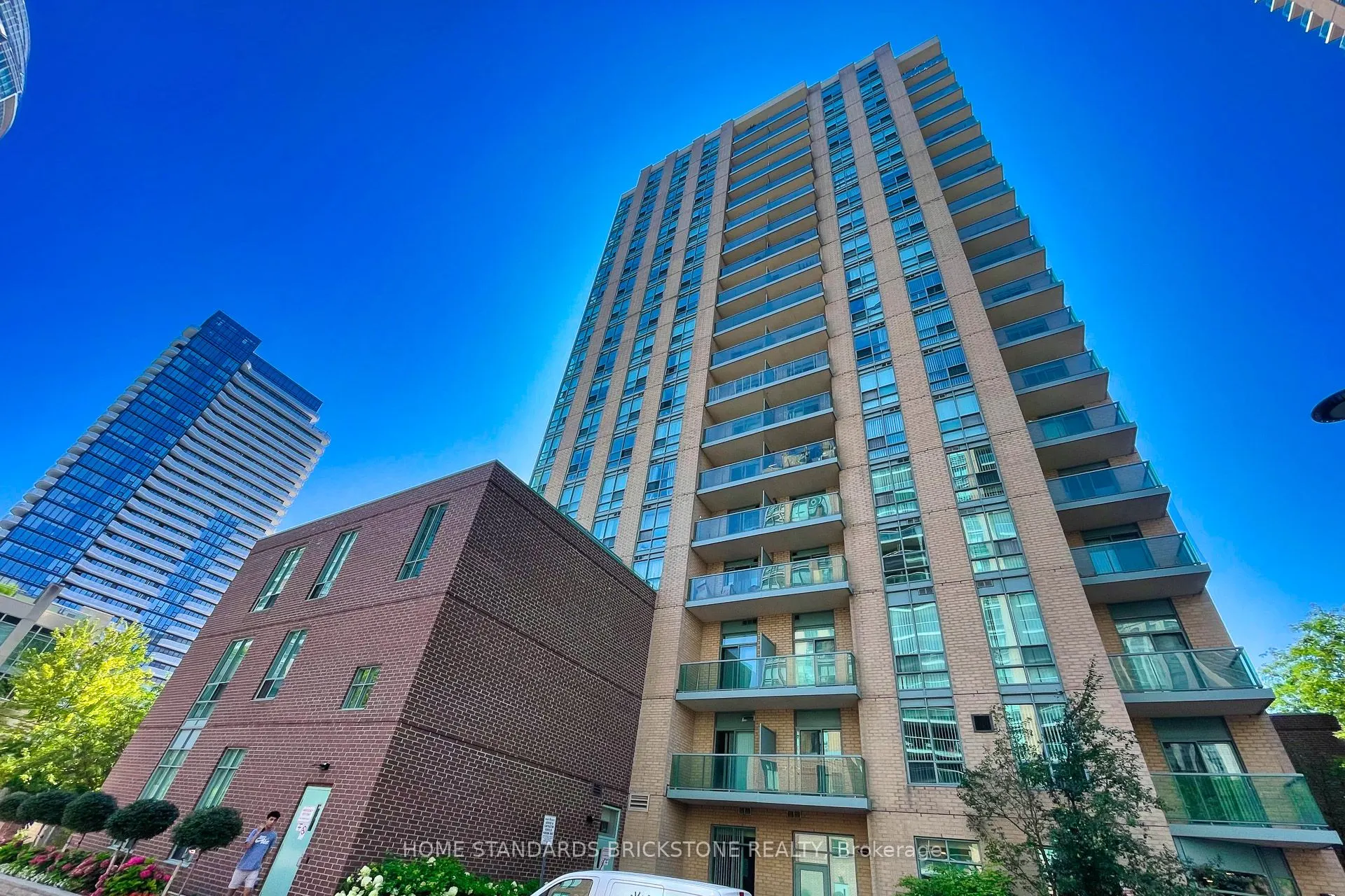 20 Olive Avenue, #Ph9