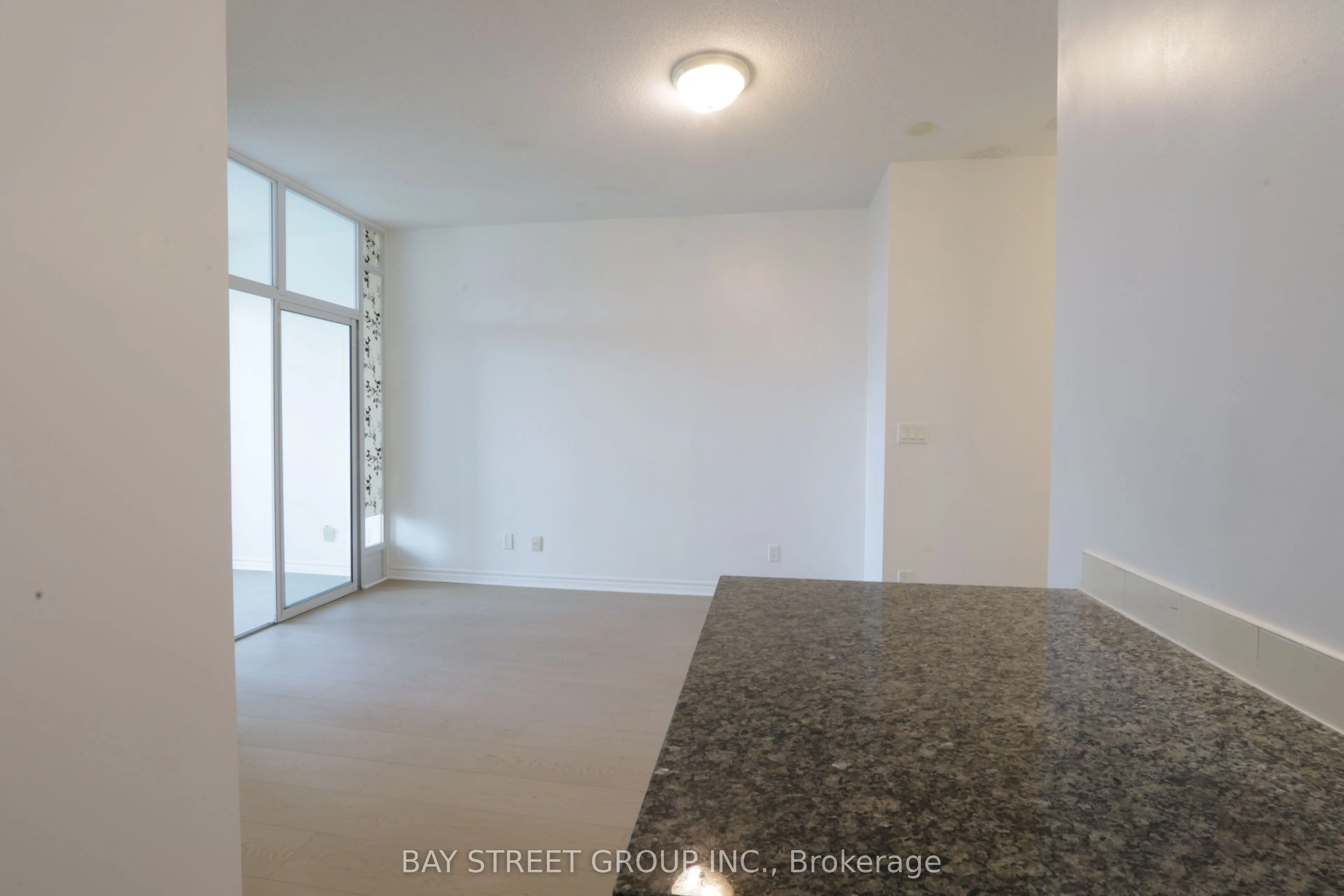 18 Holmes Avenue, #1101