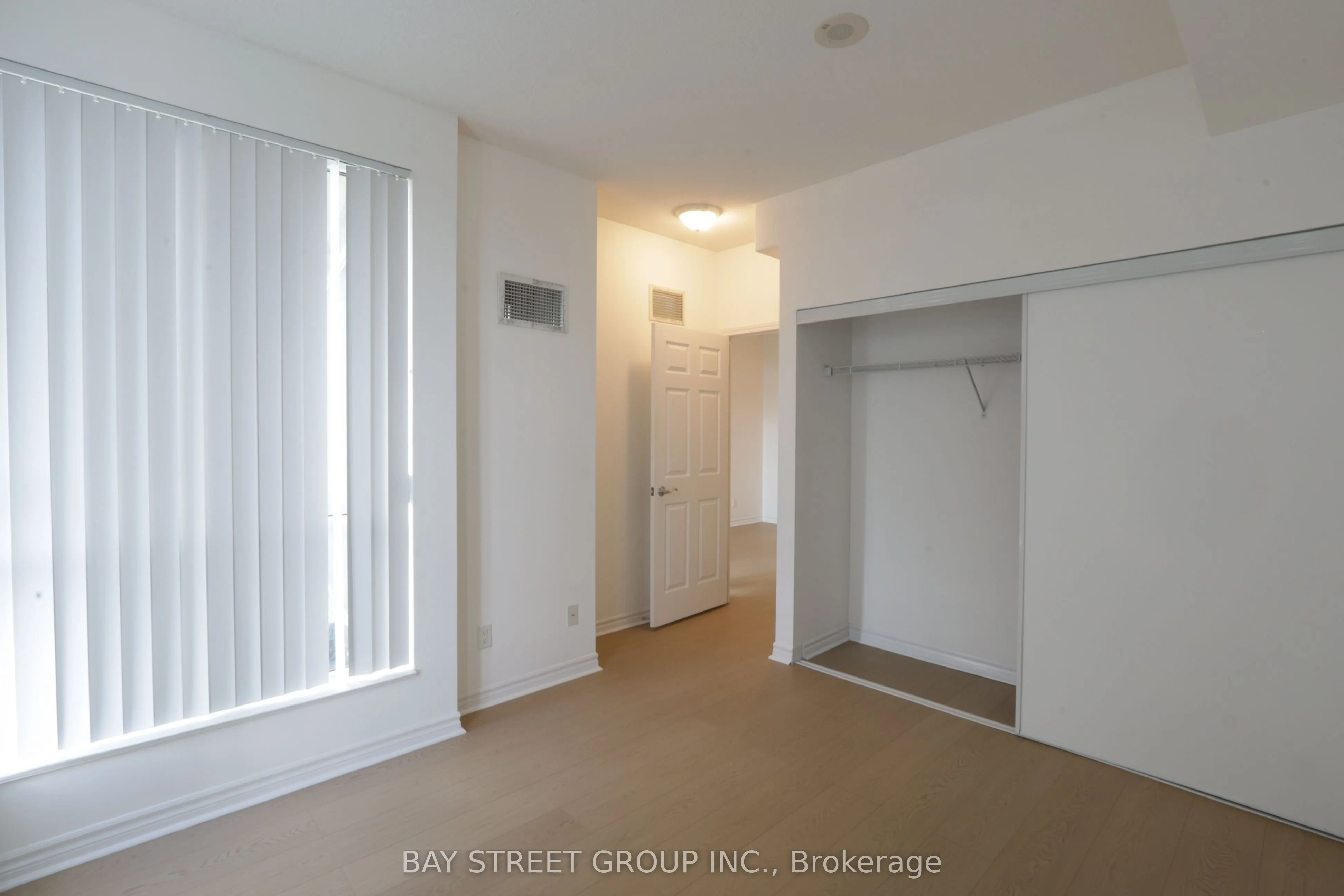 18 Holmes Avenue, #1101