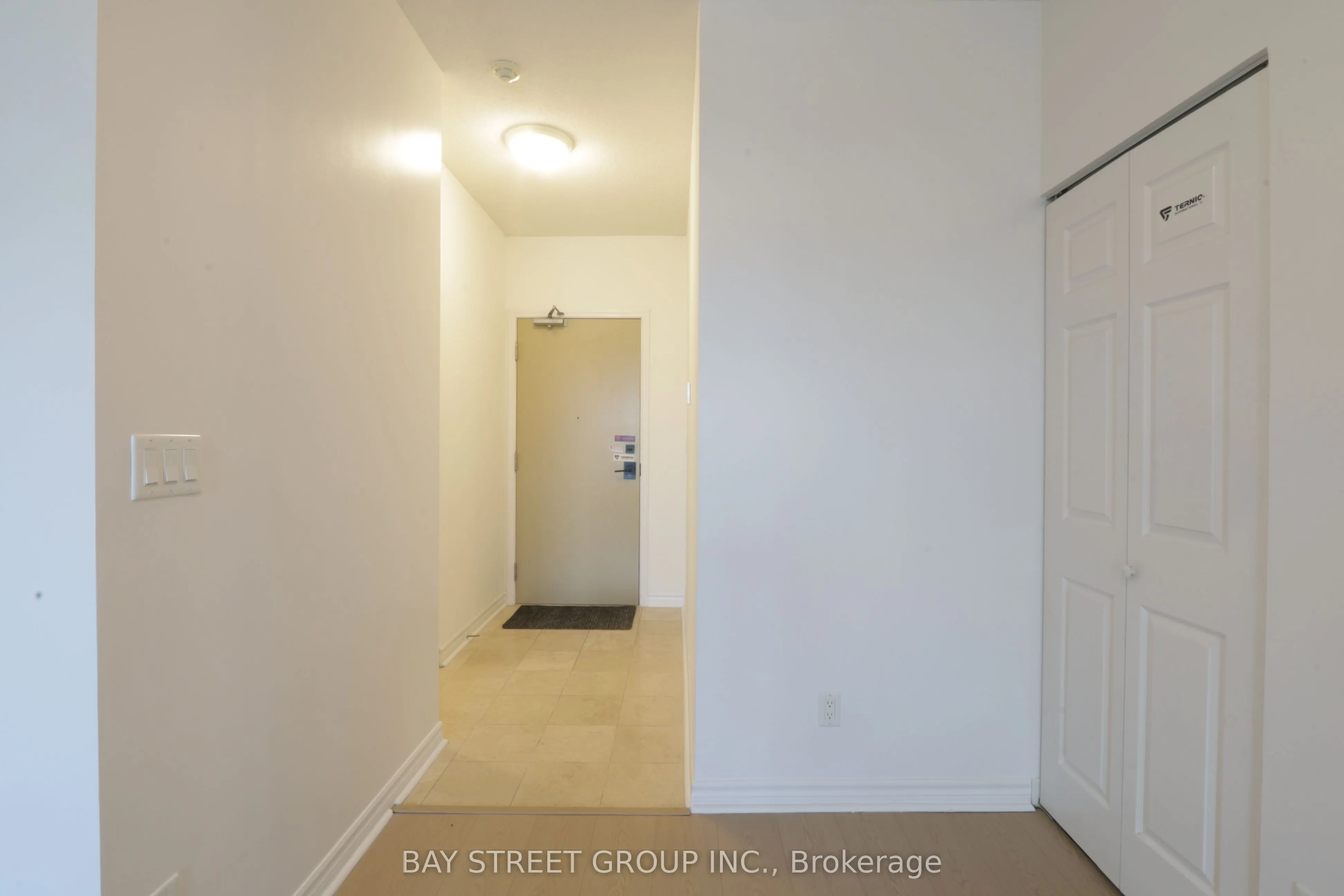 18 Holmes Avenue, #1101