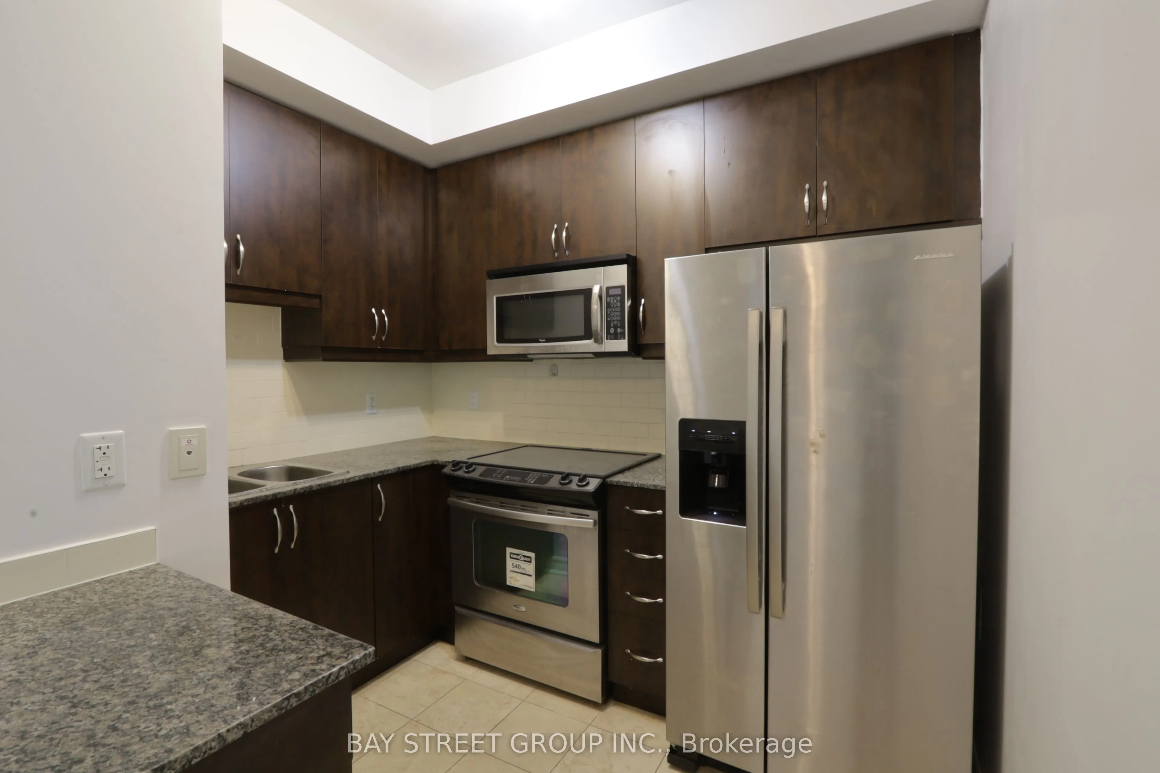 18 Holmes Avenue, #1101