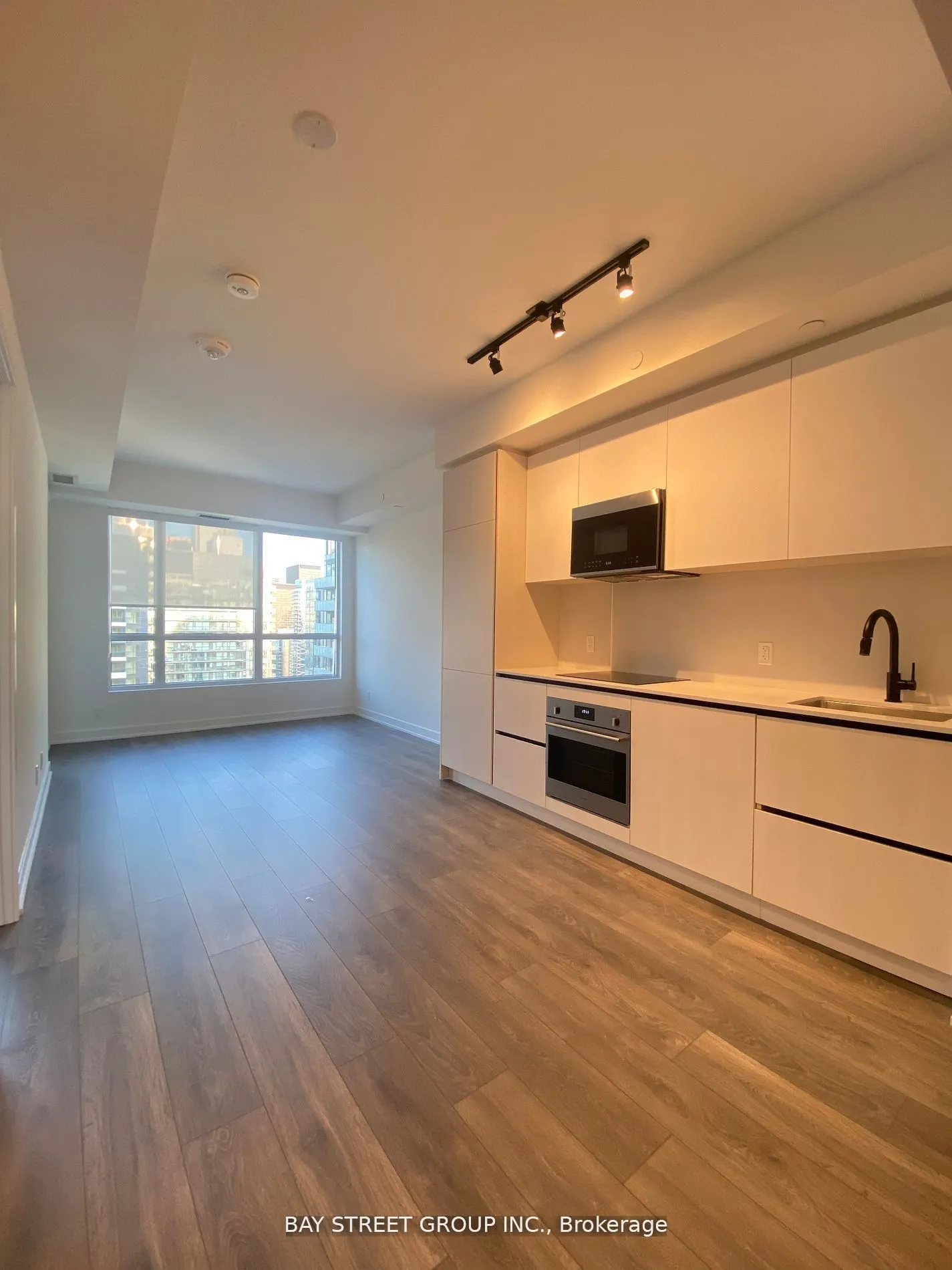 108 Peter Street, #4203