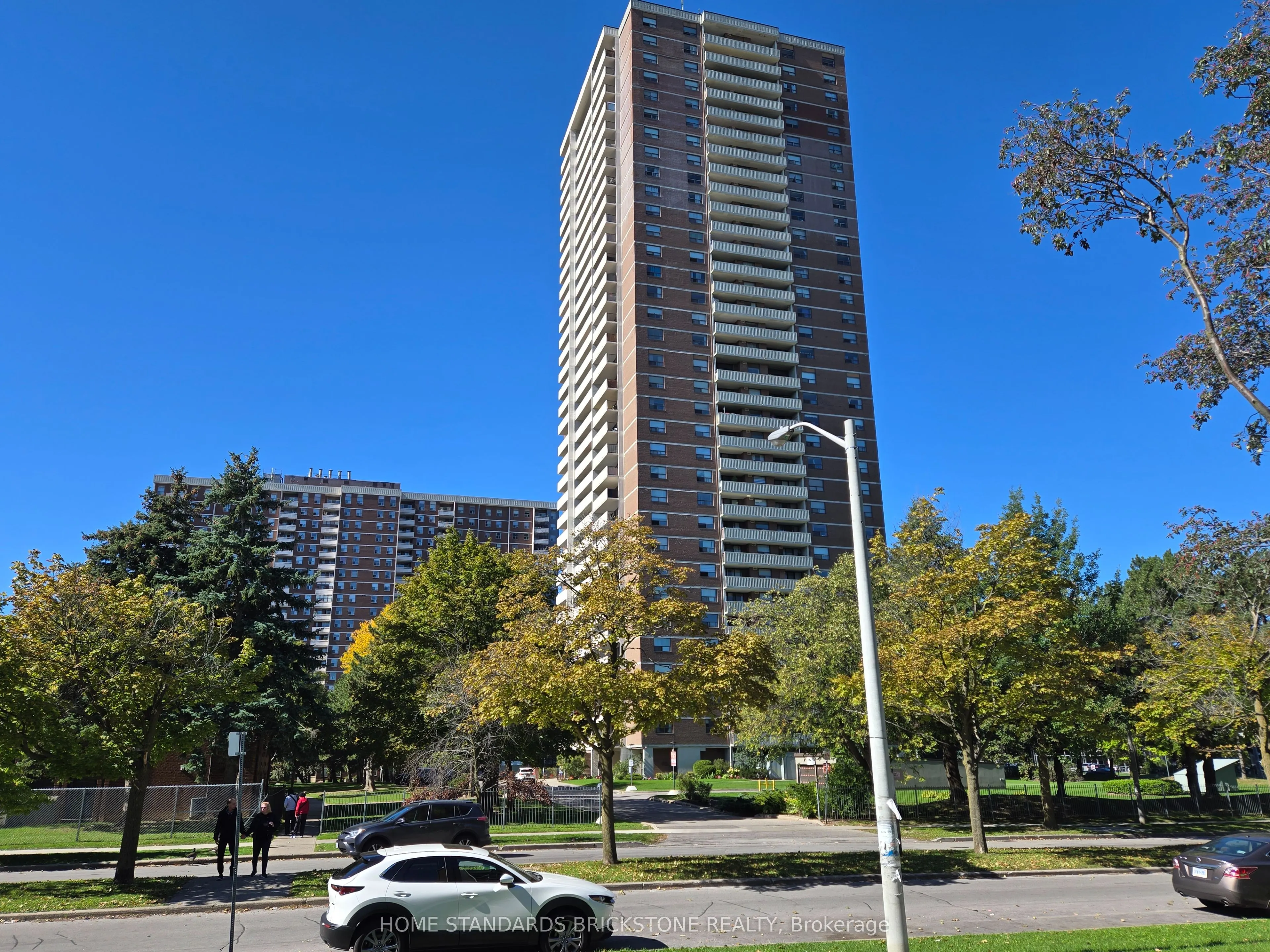 10 Tangreen Court, #3206