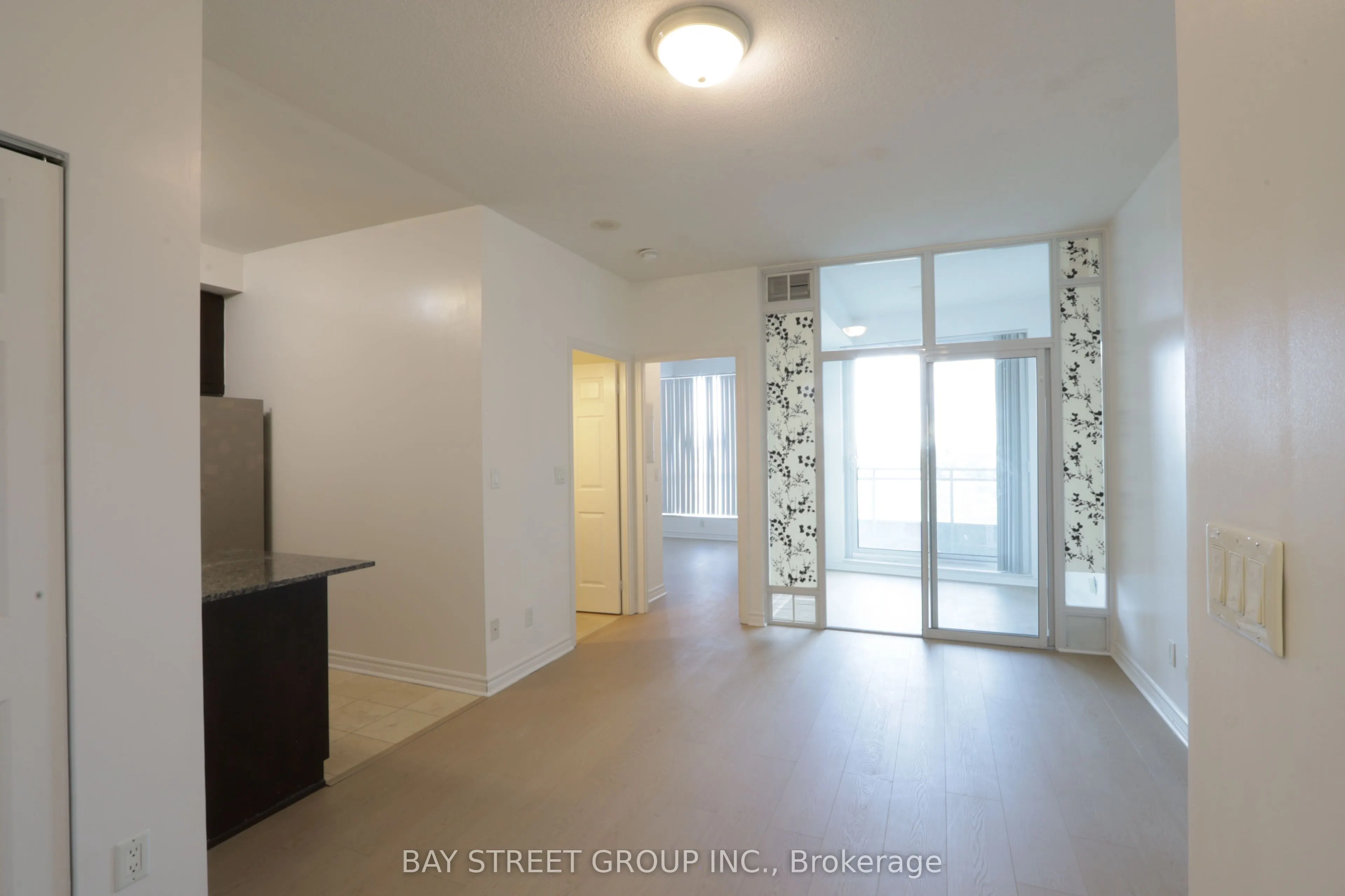 18 Holmes Avenue, #1101