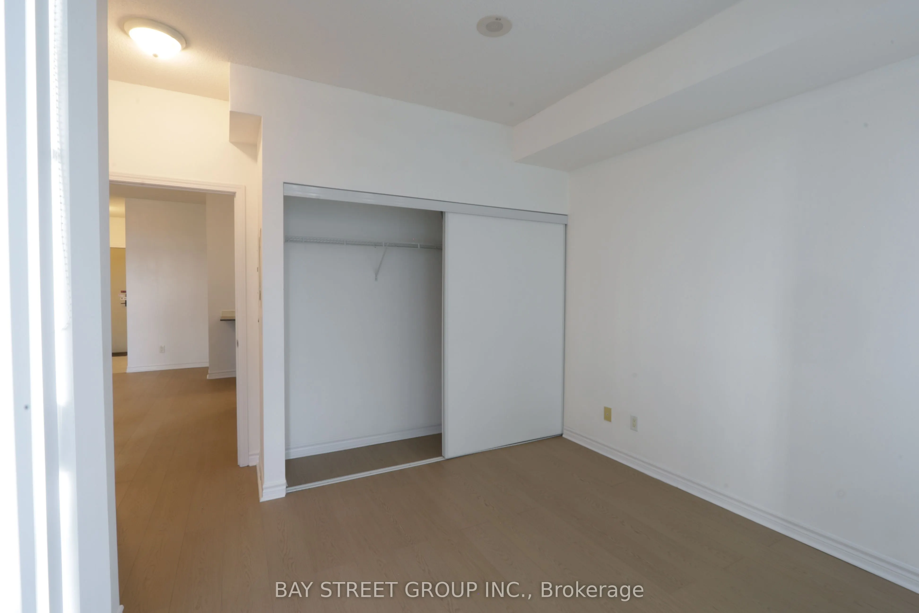 18 Holmes Avenue, #1101
