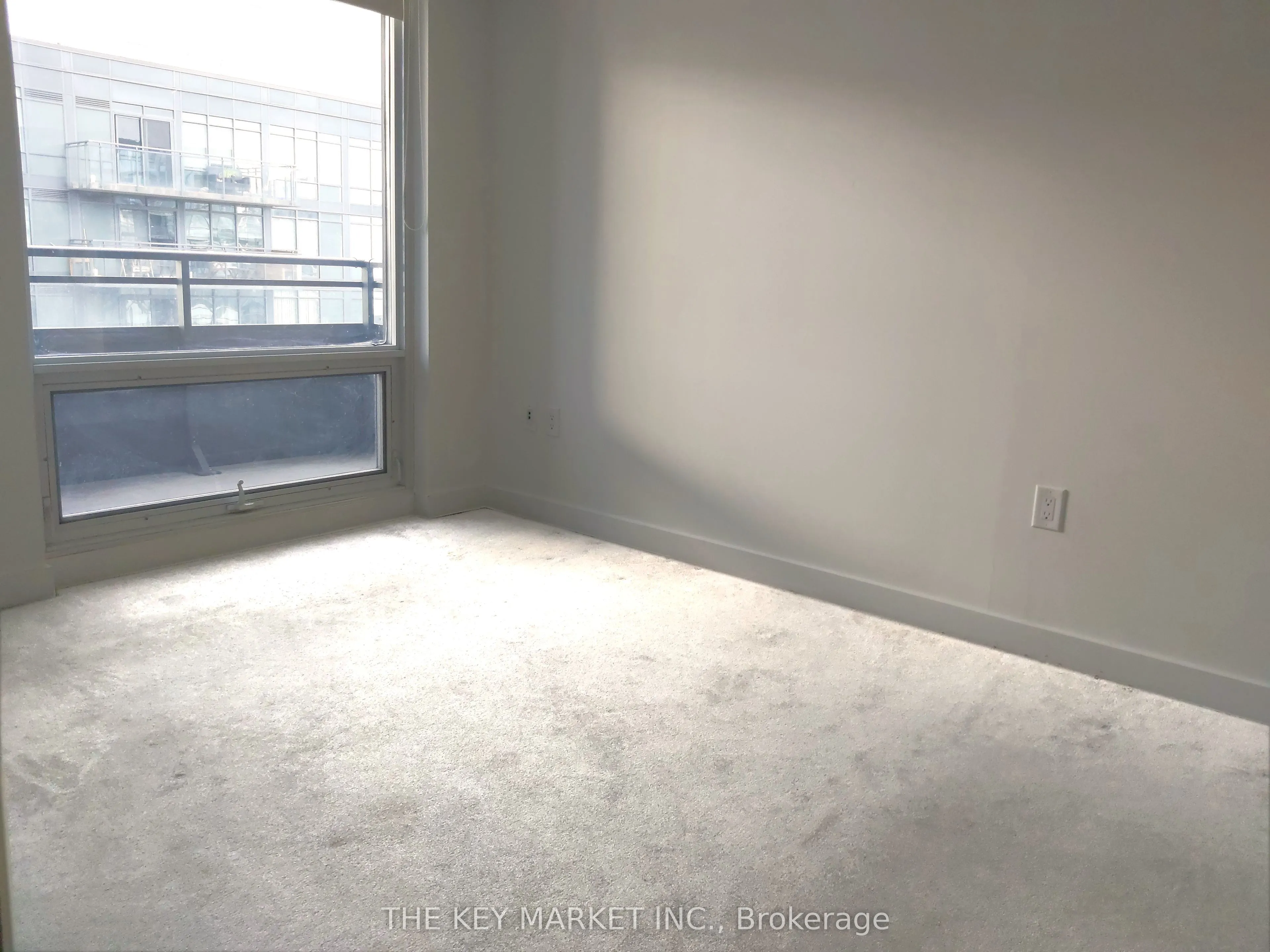 25 Telegram Mews, #1805