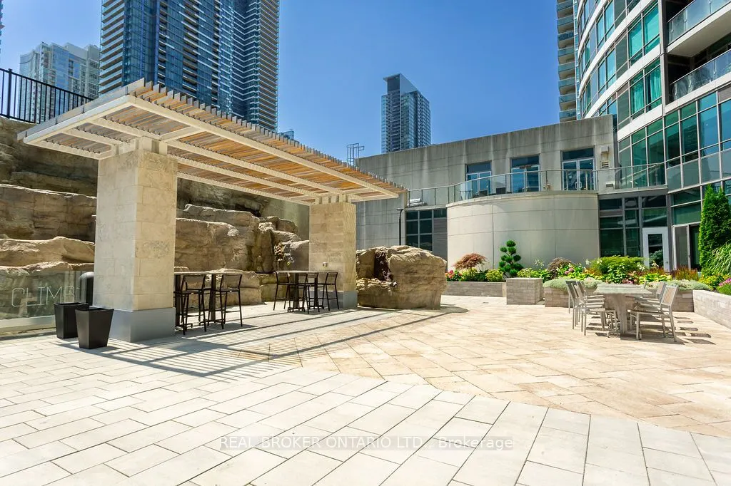 361 Front Street W, #709