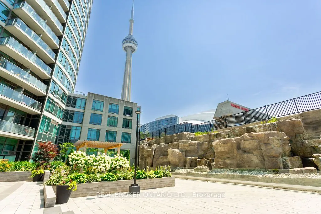 361 Front Street W, #709