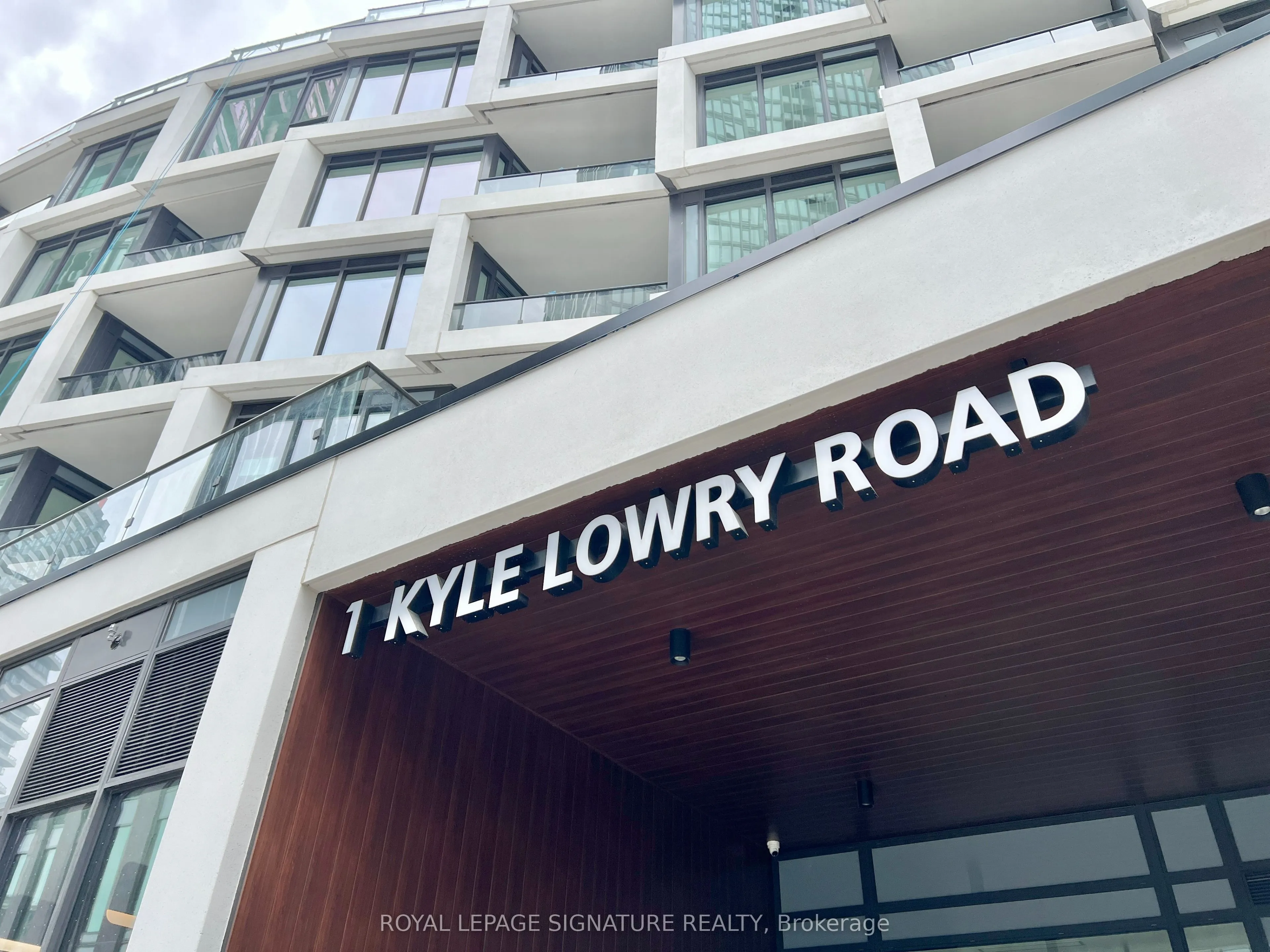 1 Kyle Lowry Road, #322