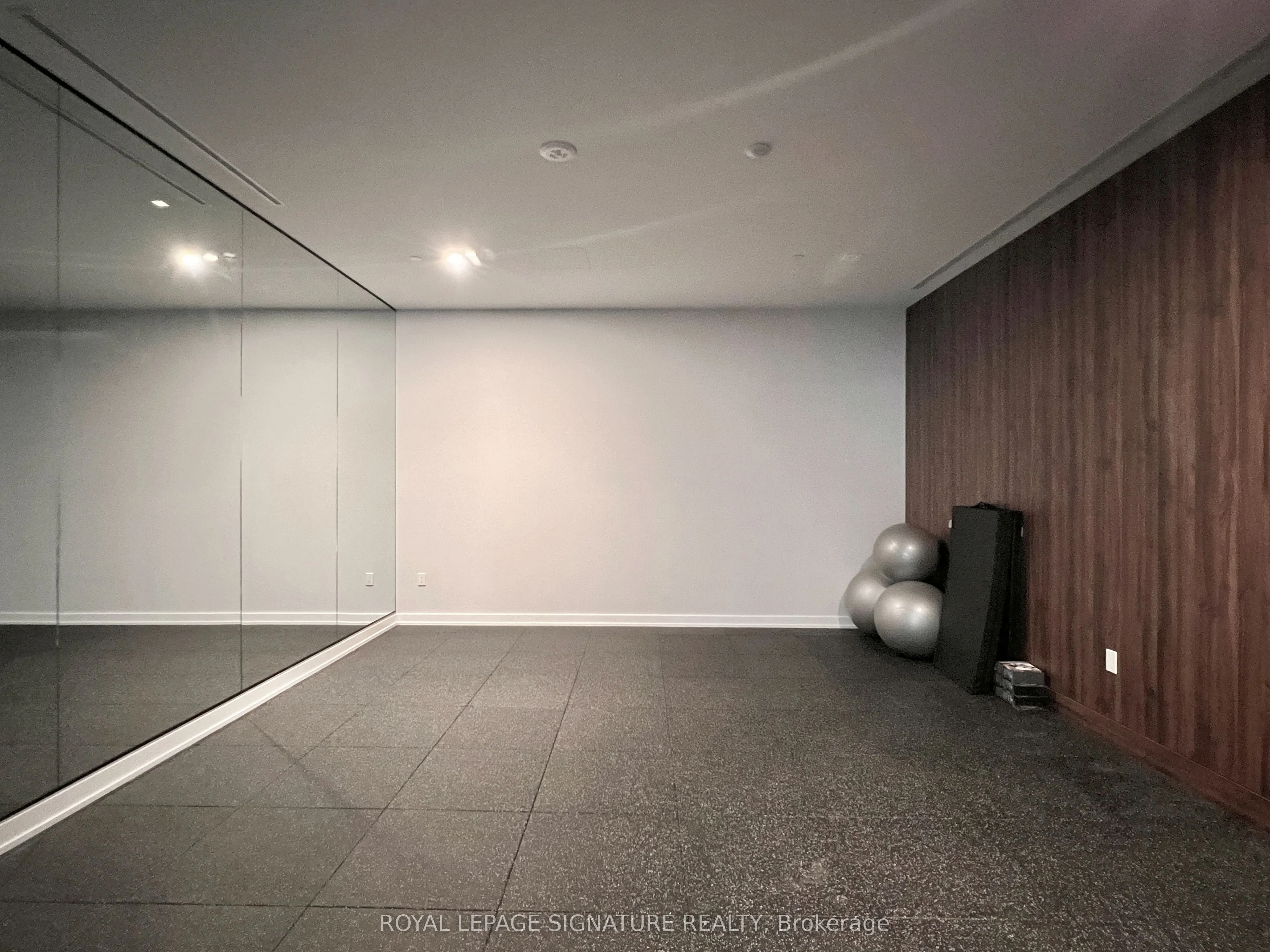 1 Kyle Lowry Road, #322