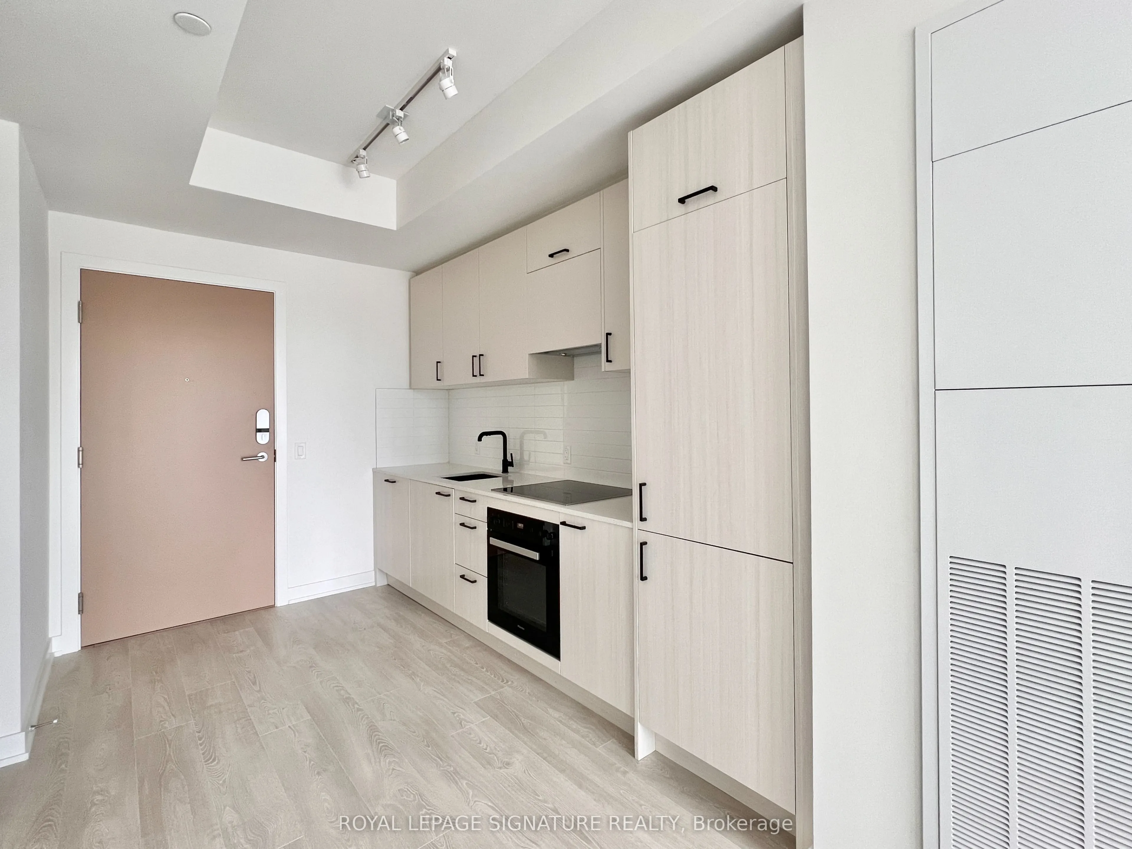 1 Kyle Lowry Road, #322