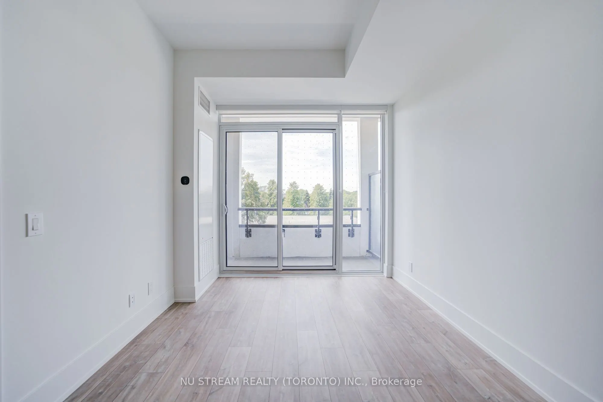 115 Denison Avenue, #709