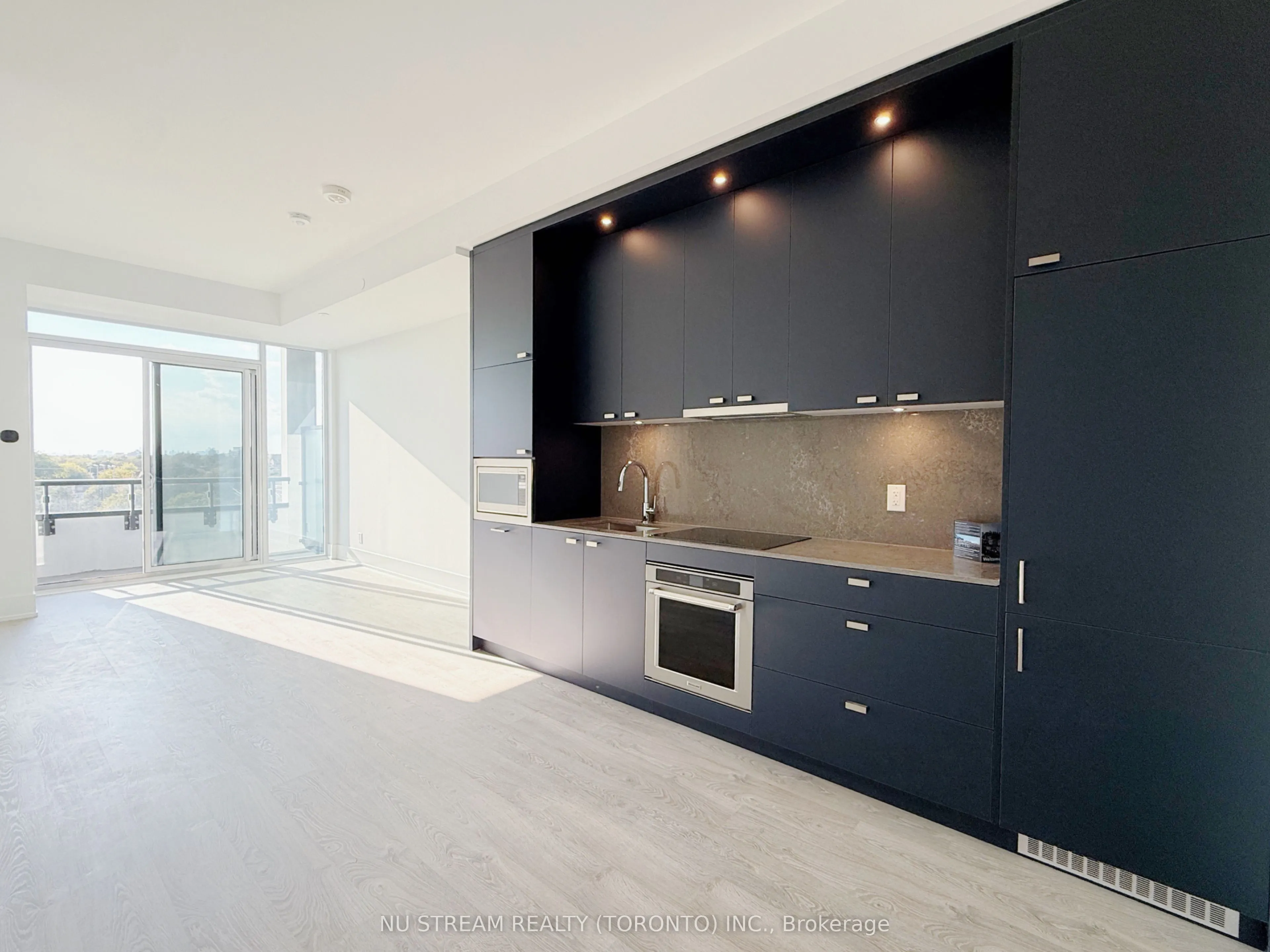 115 Denison Avenue, #709