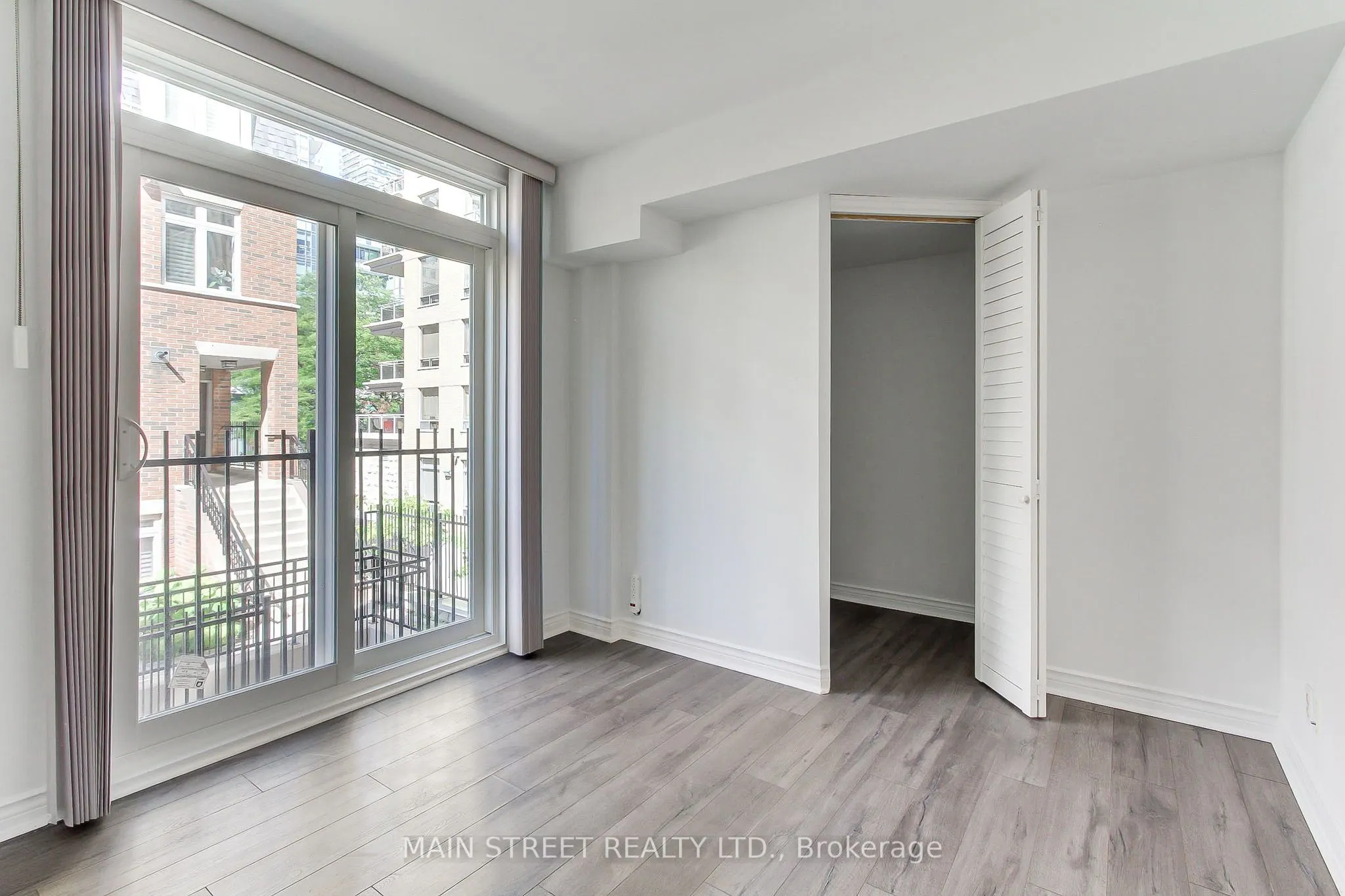 108 Redpath Avenue, #25