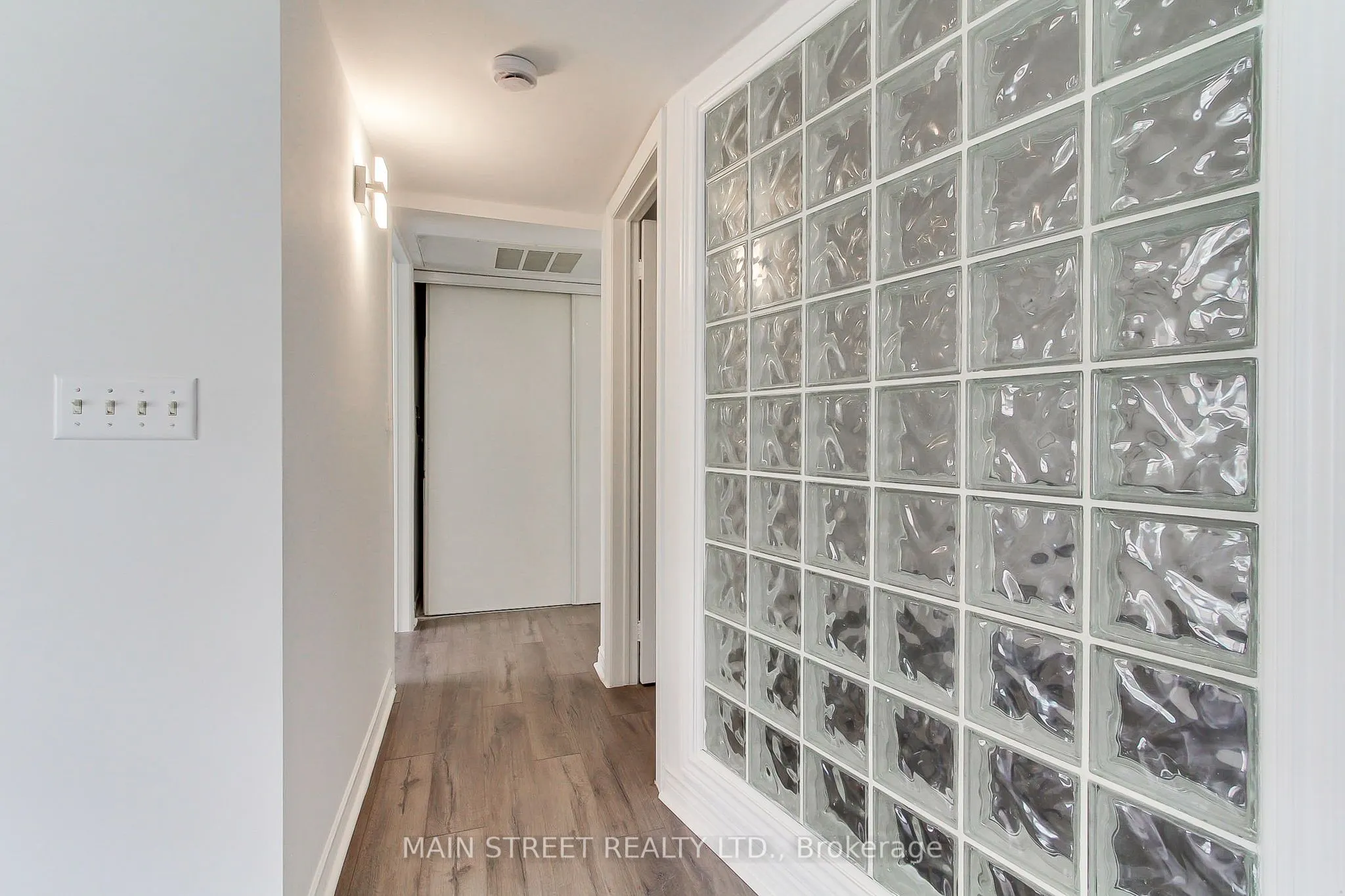 108 Redpath Avenue, #25