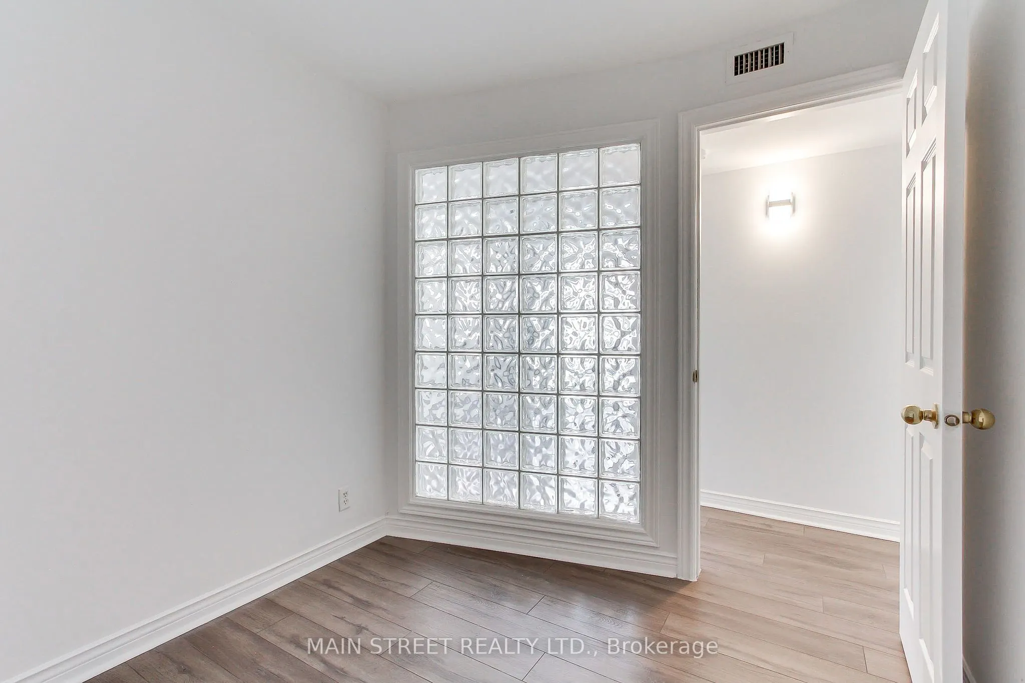 108 Redpath Avenue, #25
