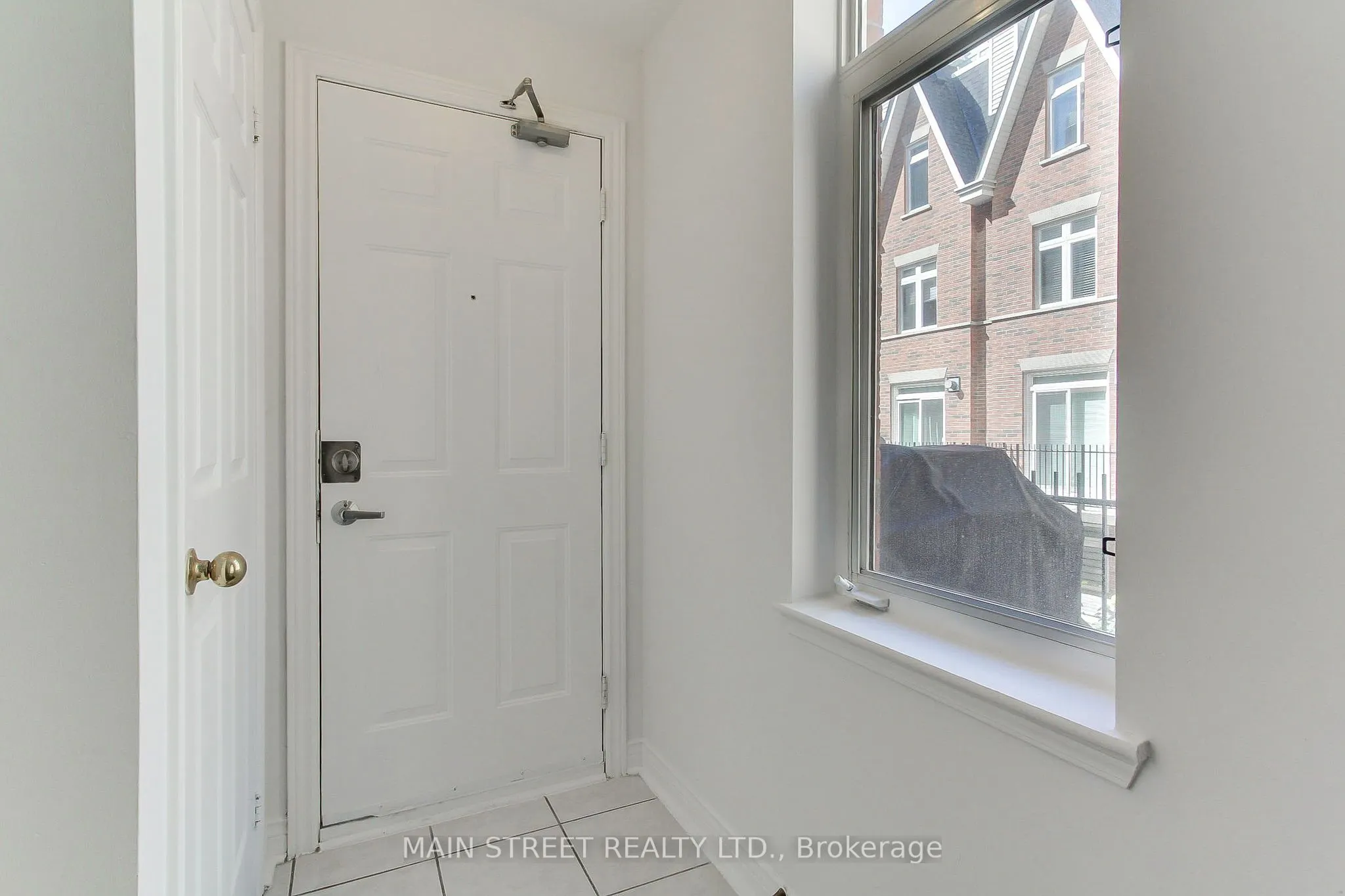 108 Redpath Avenue, #25